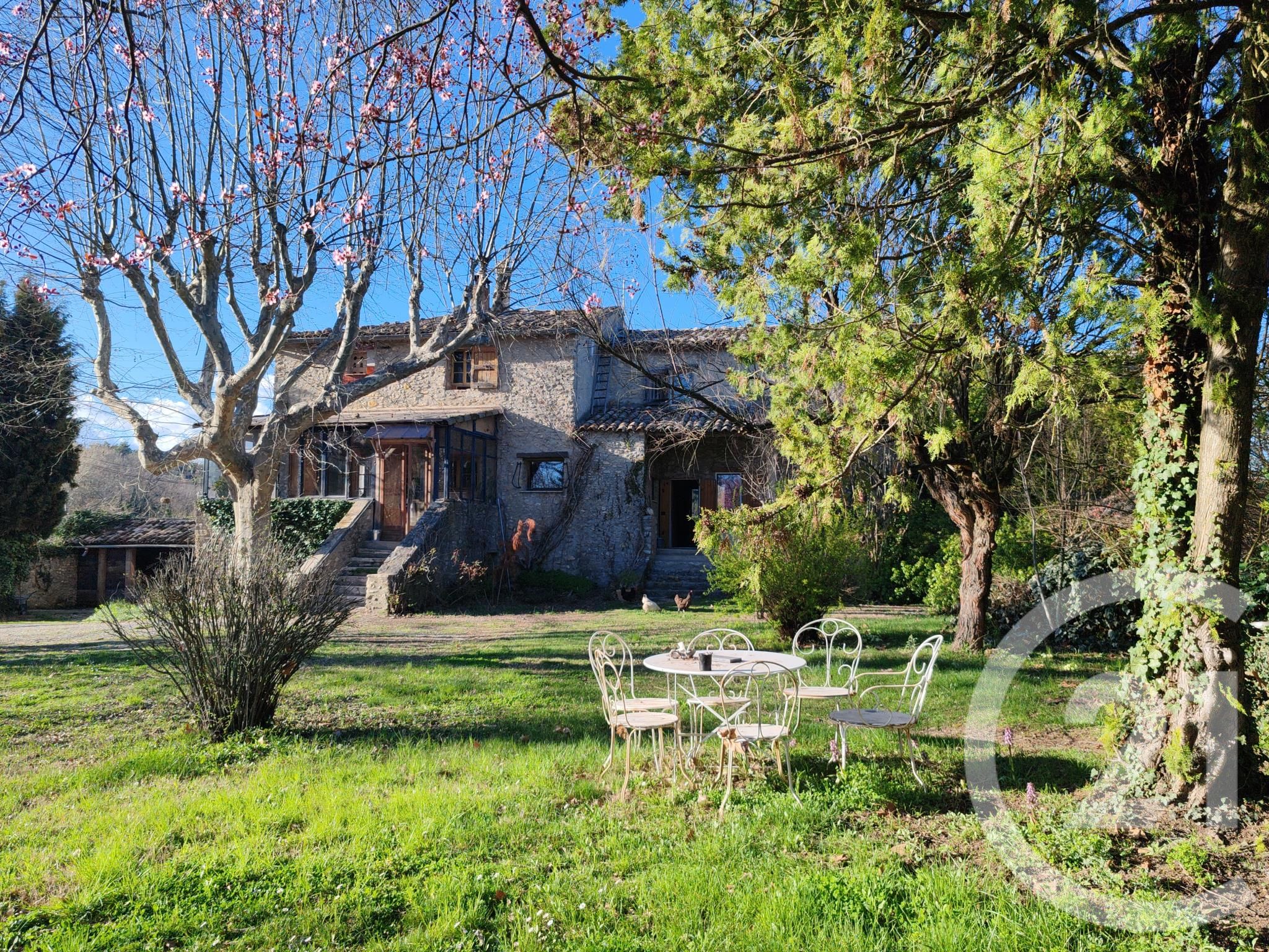 Maison 177m² — Lurs