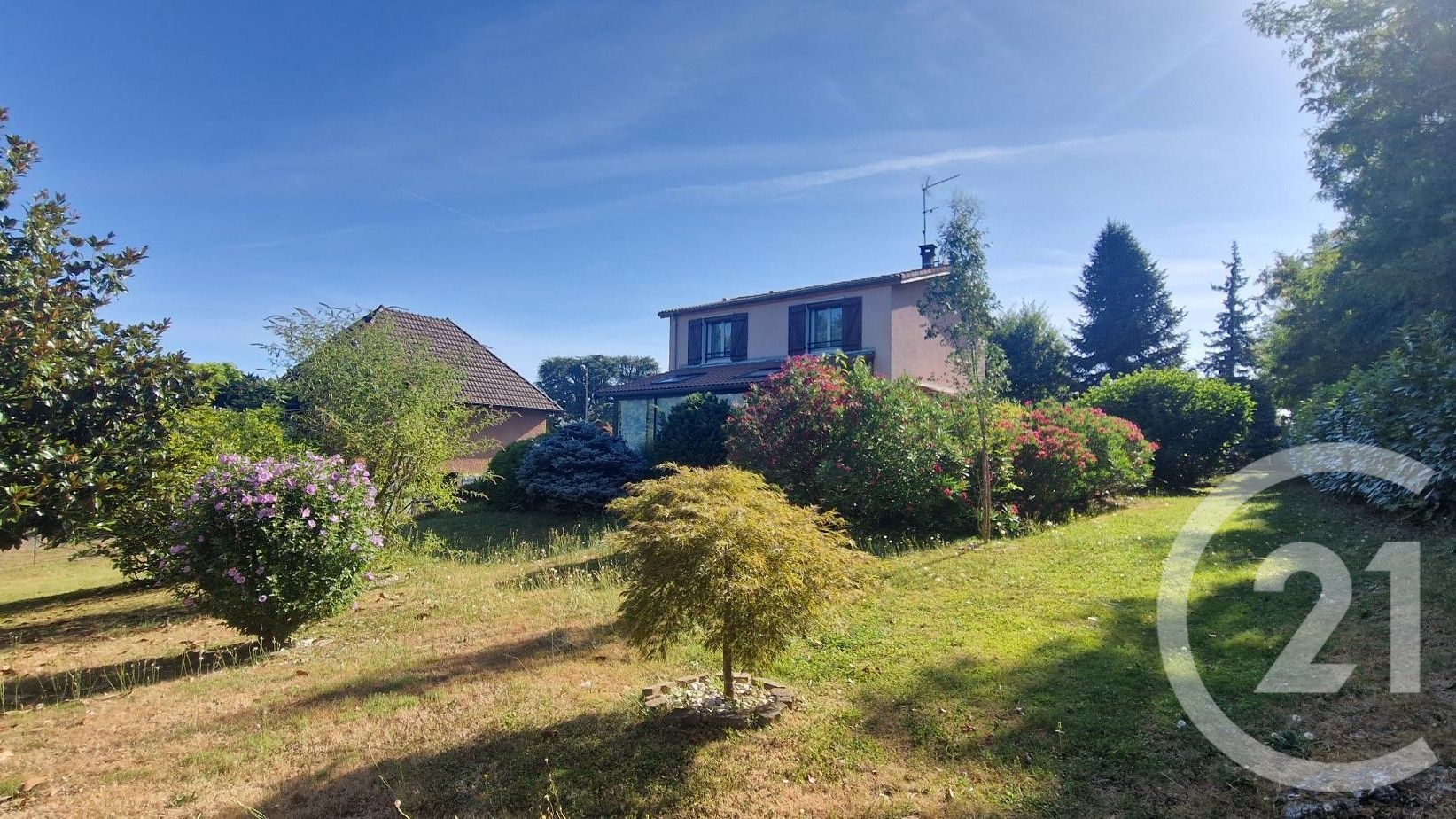 Maison 107m² — Jassans-Riottier