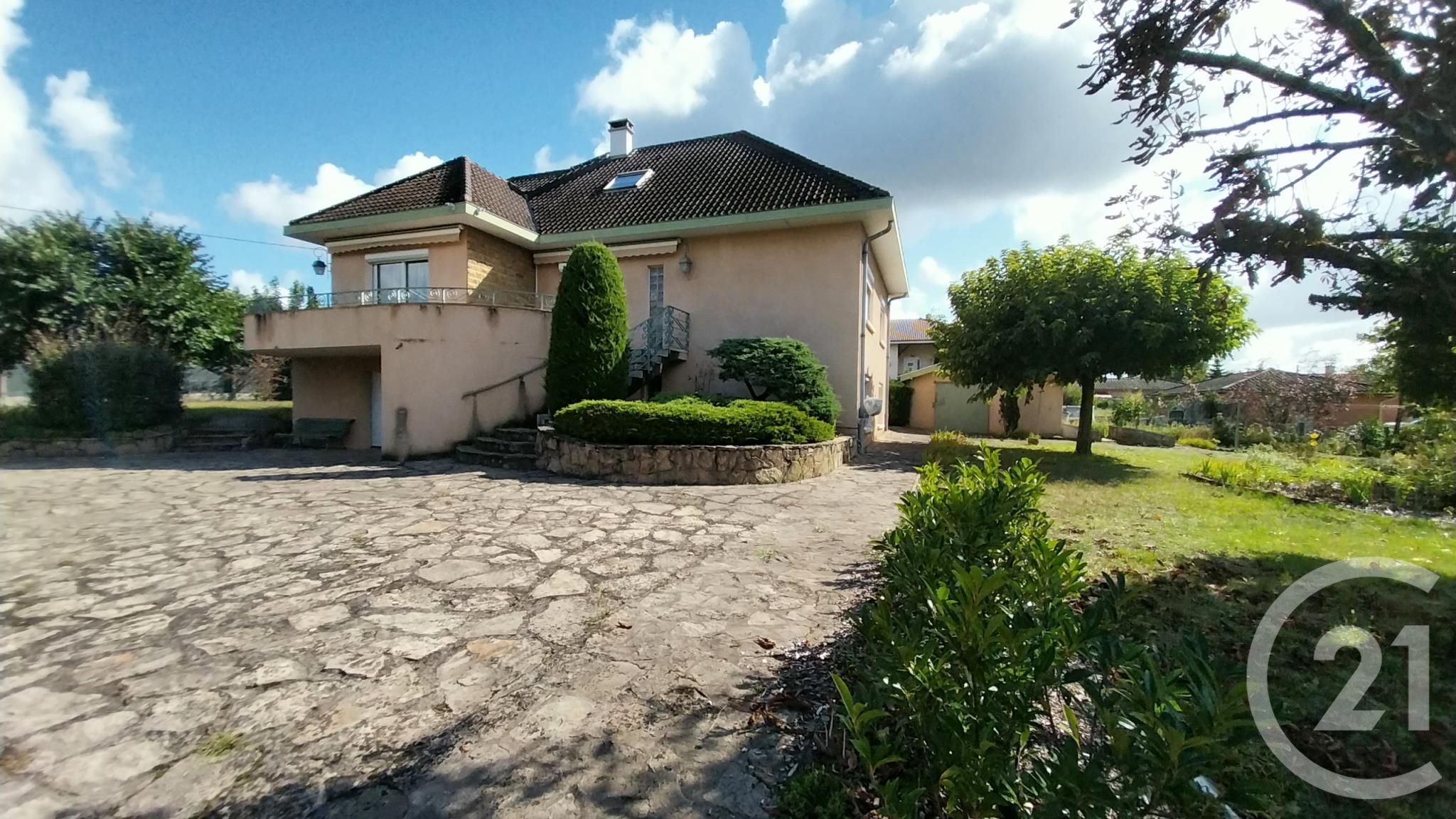 Maison 200m² — Montmerle-sur-Saône