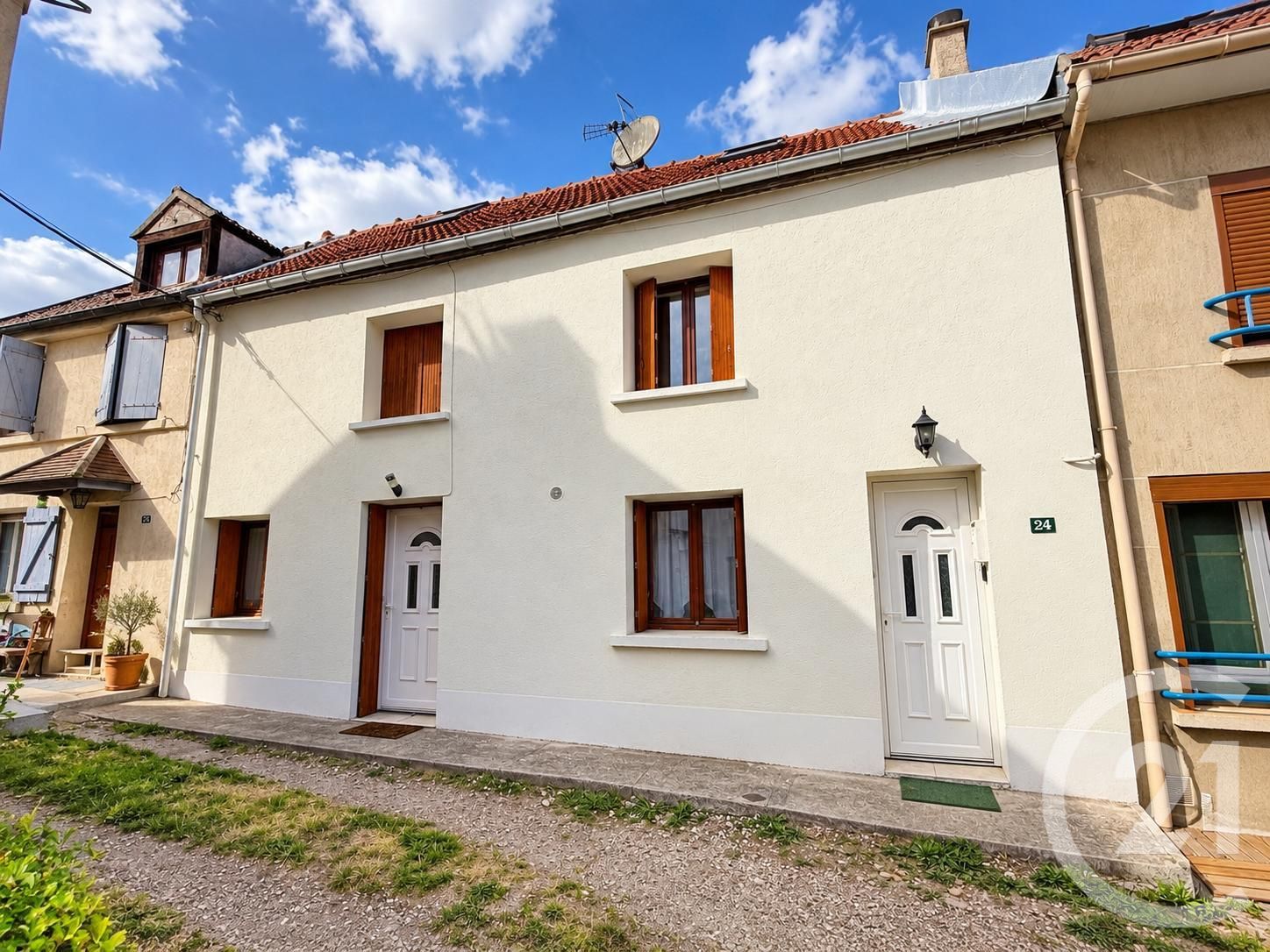 Maison 80m² — Longperrier