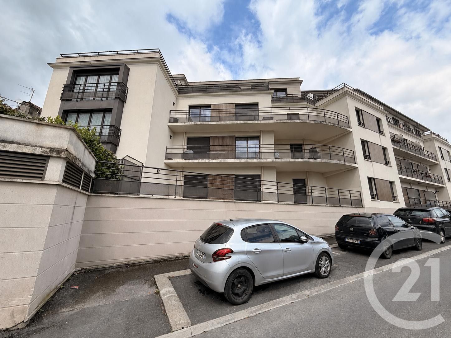 Parking 15m² — Dammartin-en-Goële