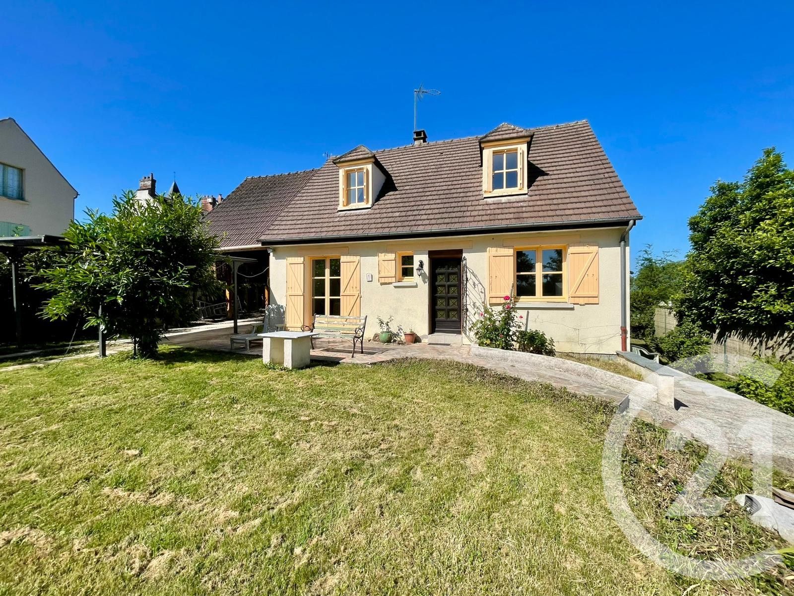 Maison 100m² — Ermenonville