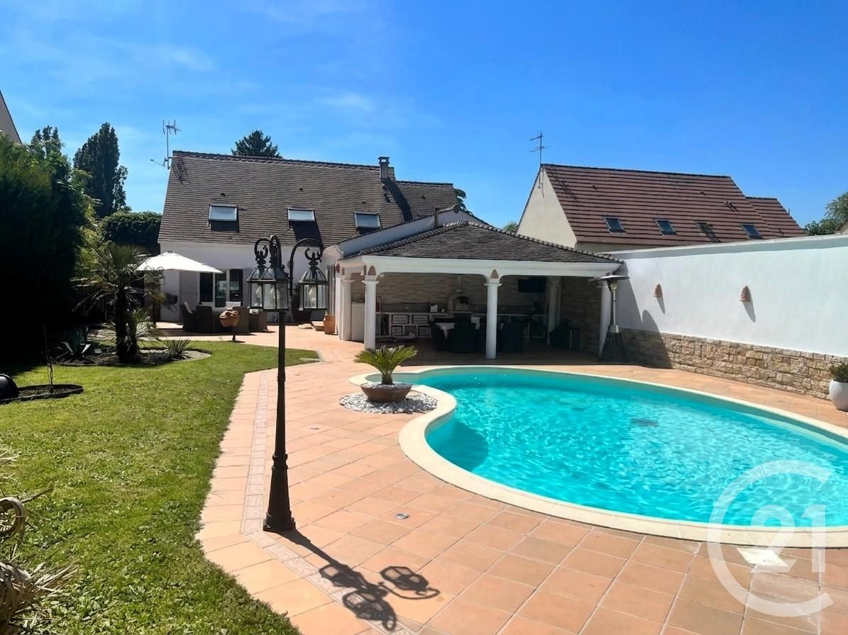 Maison 205m² — Thieux