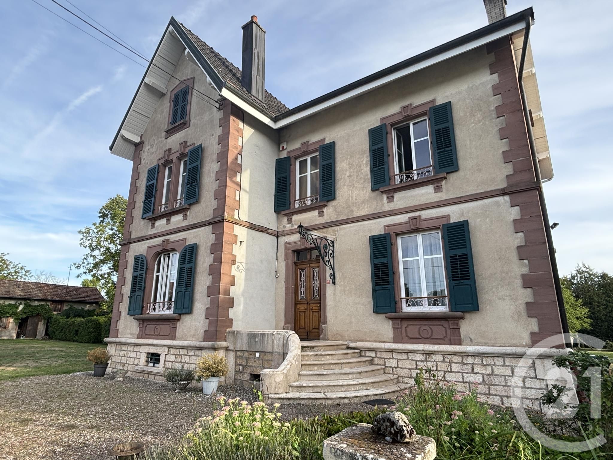 Maison 160m² — Granges-la-Ville