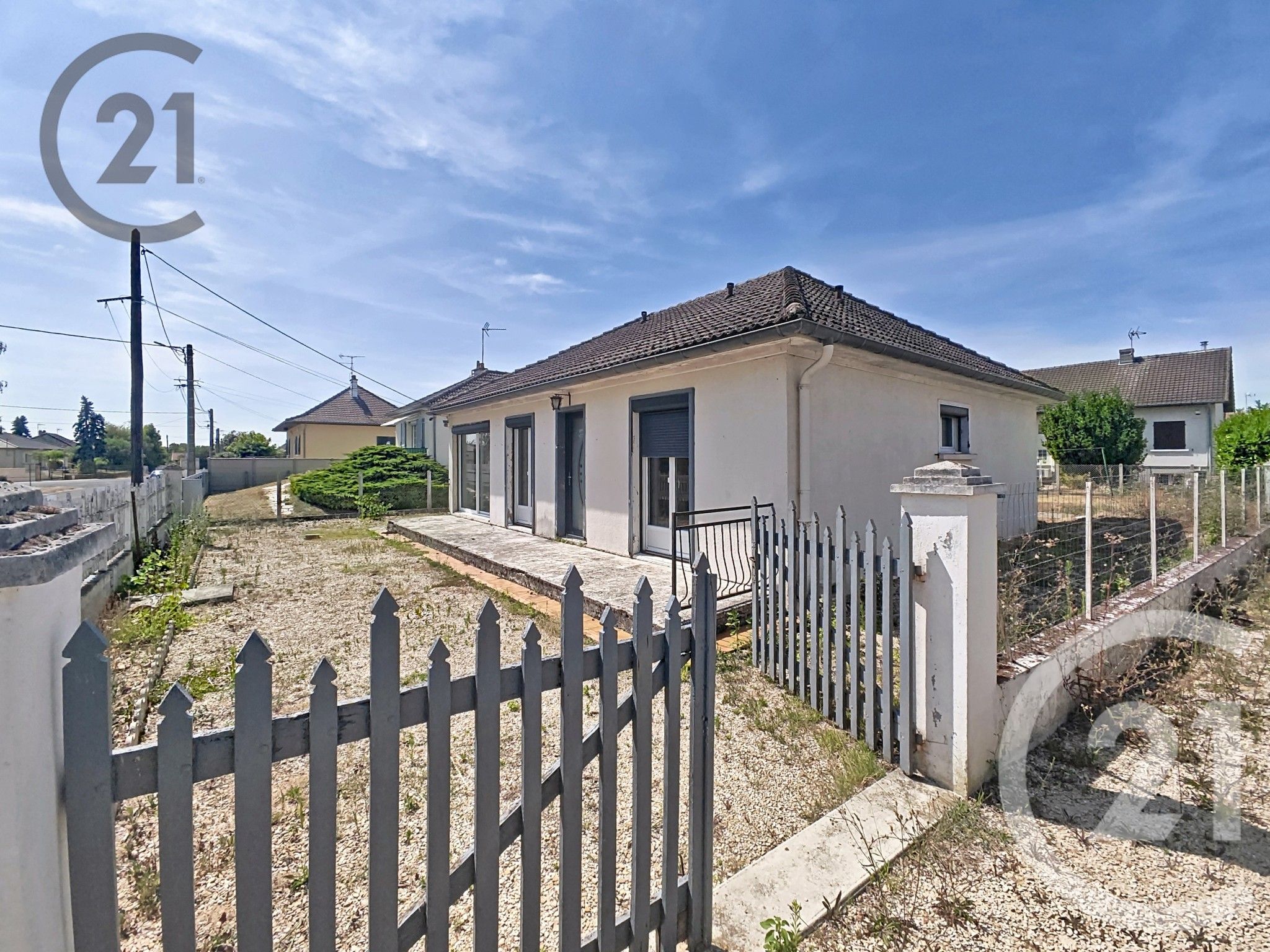 Maison 87m² — Saint-Just-Sauvage