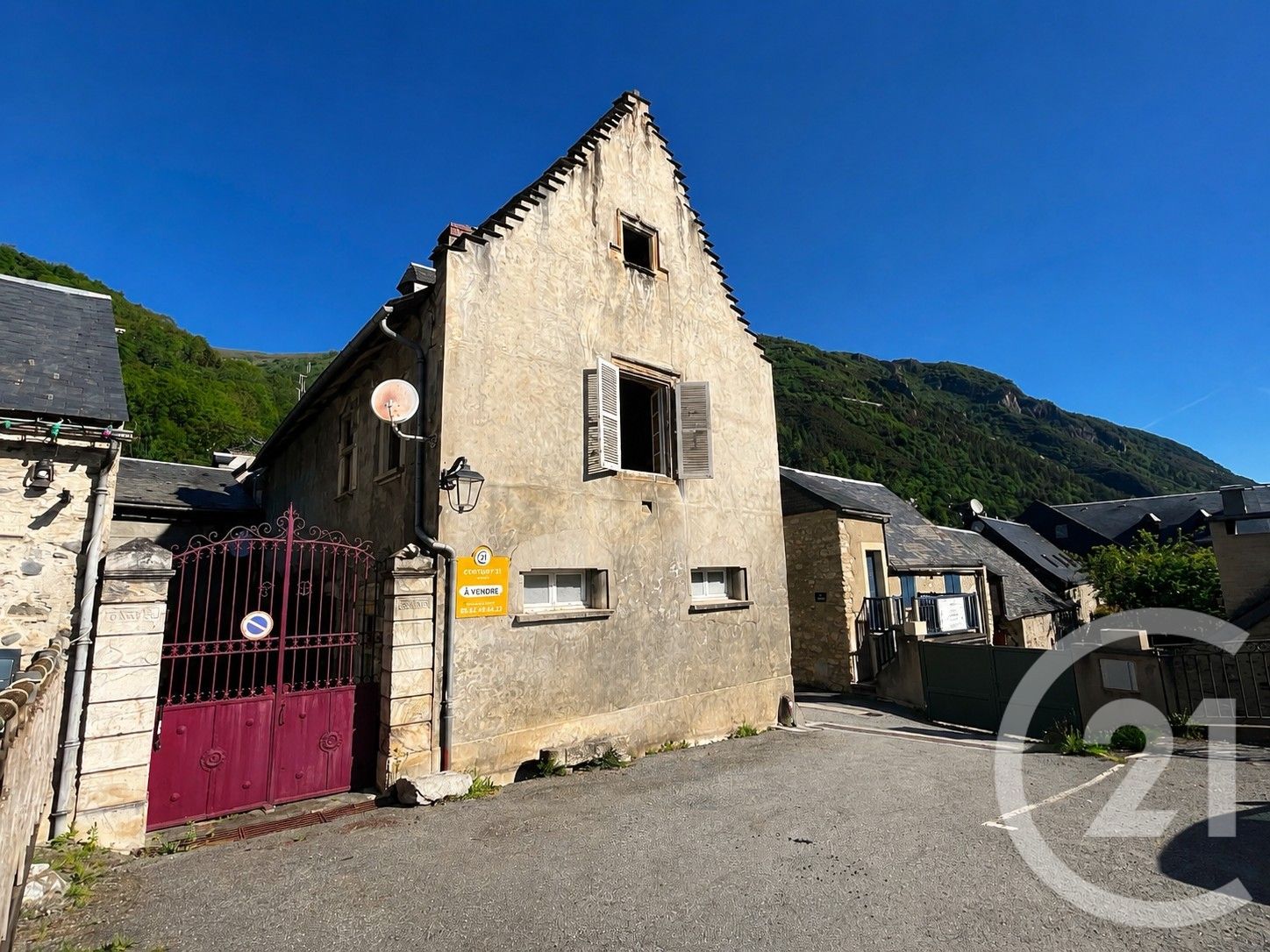 Maison 205m² — Vignec