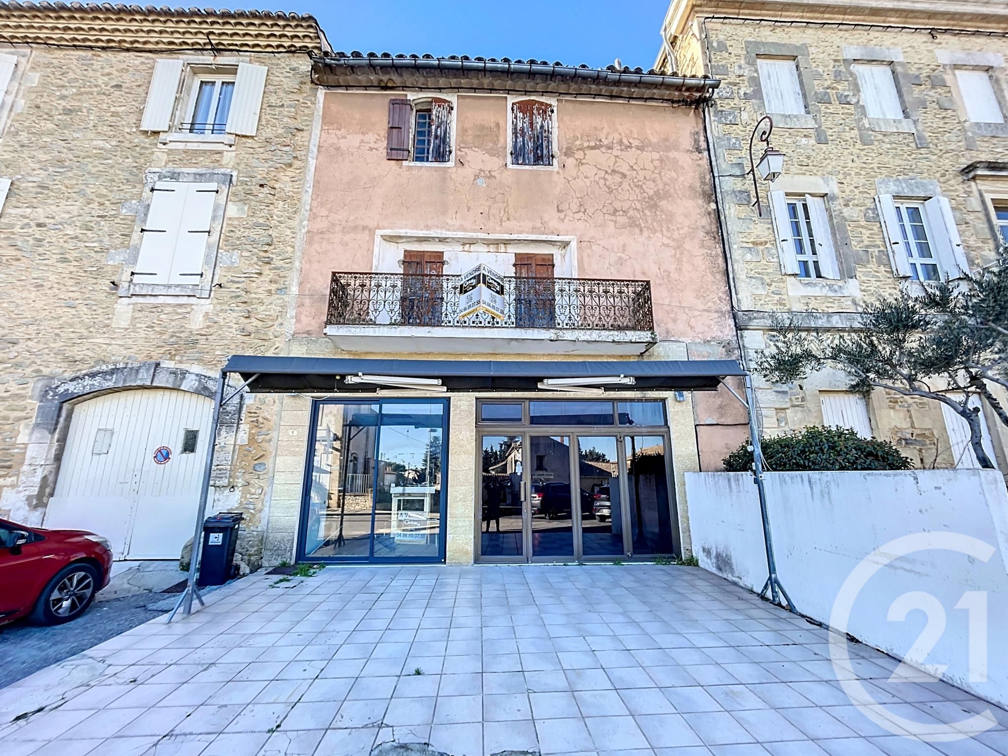 Maison 300m² — Connaux