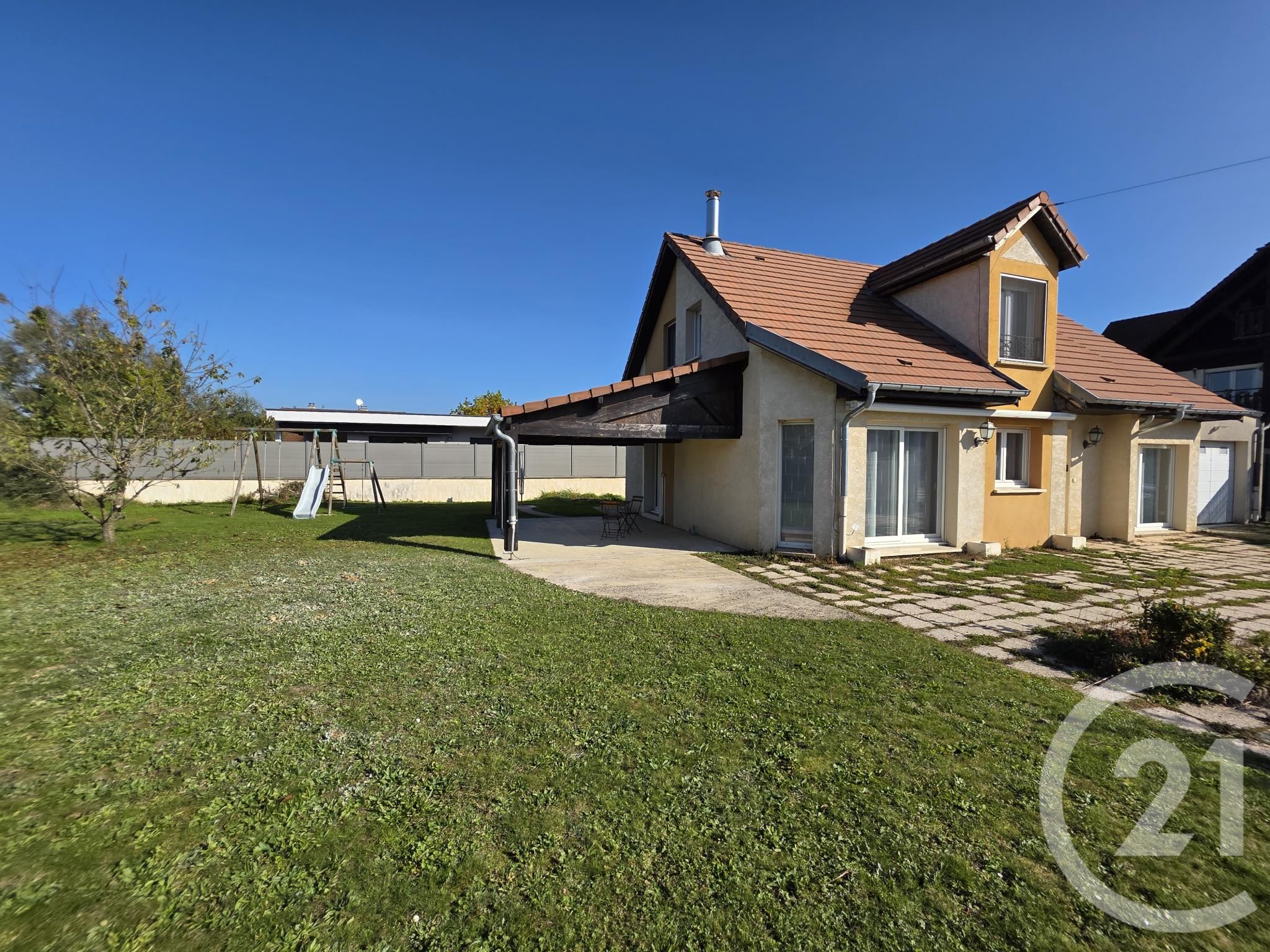 Maison 117m² — Pouilley-les-Vignes