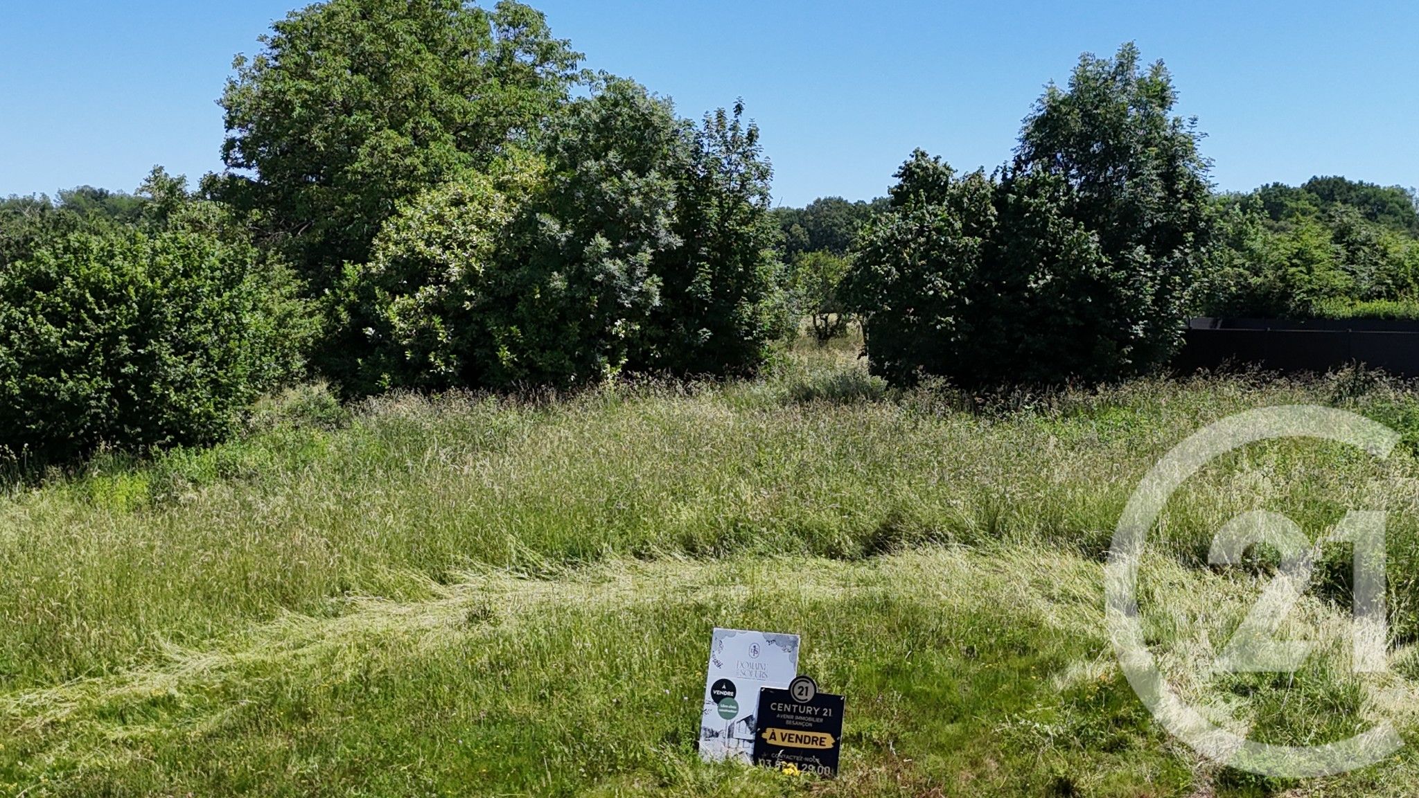 Terrain — Montferrand-le-Château