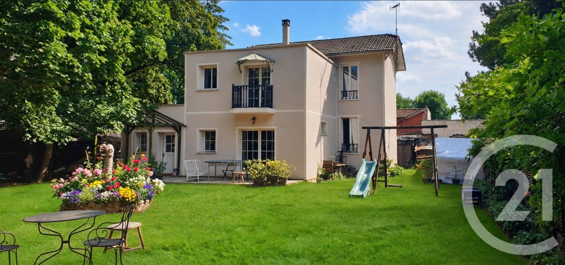 Maison 172m² — Beauchamp