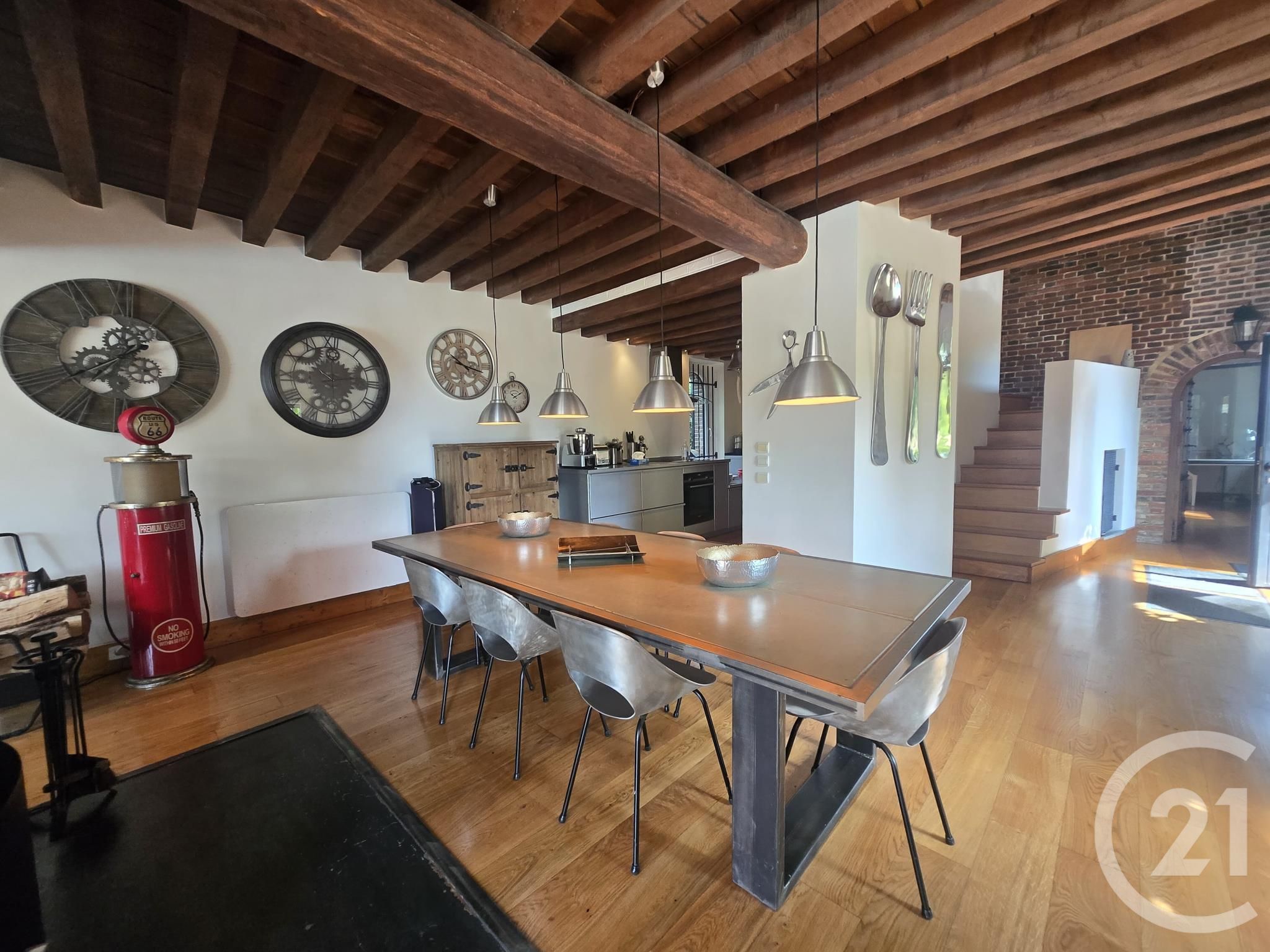 Maison 180m² — Les Baux-de-Breteuil