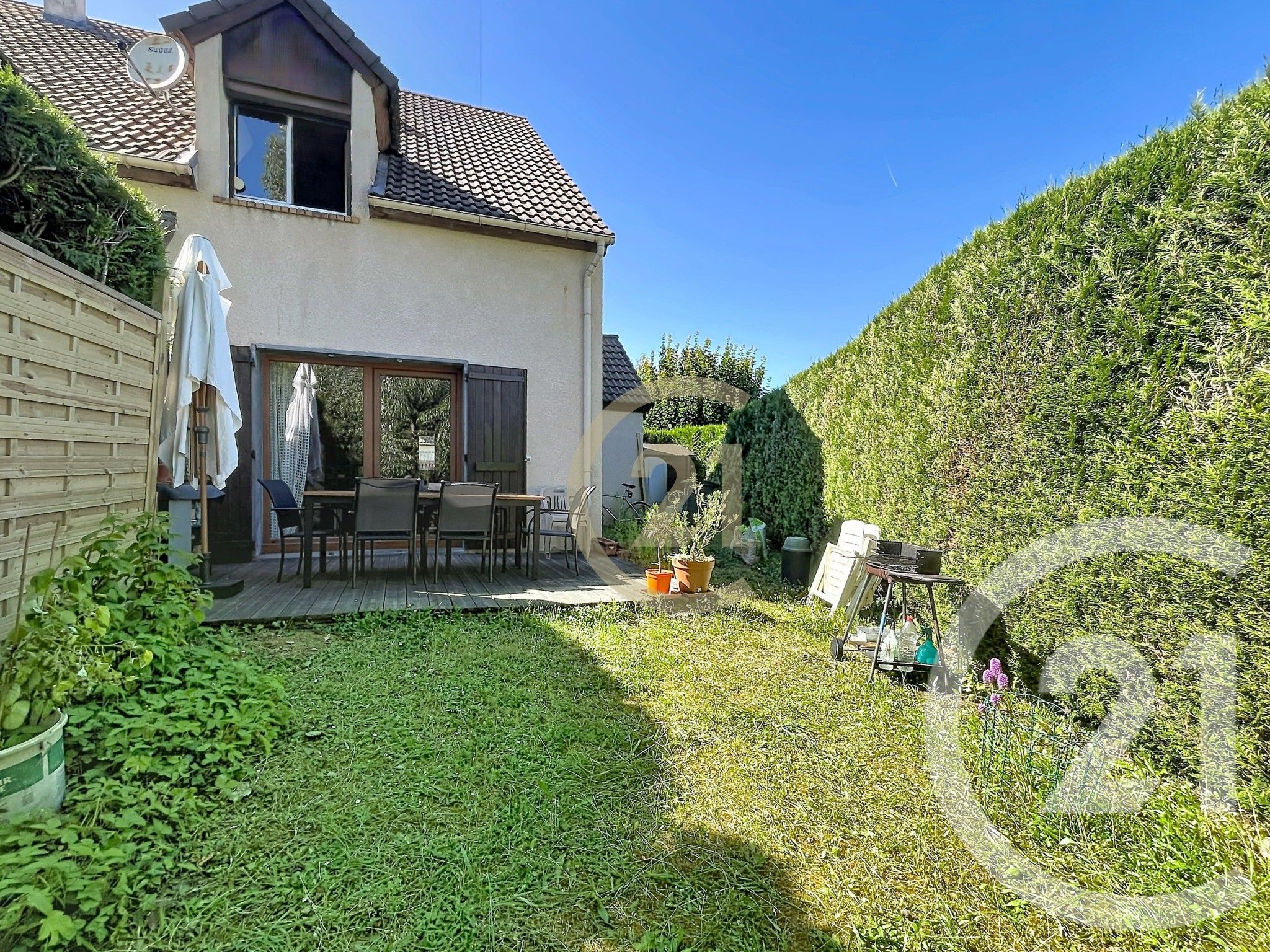 Maison 86m² — Jouy-le-Moutier