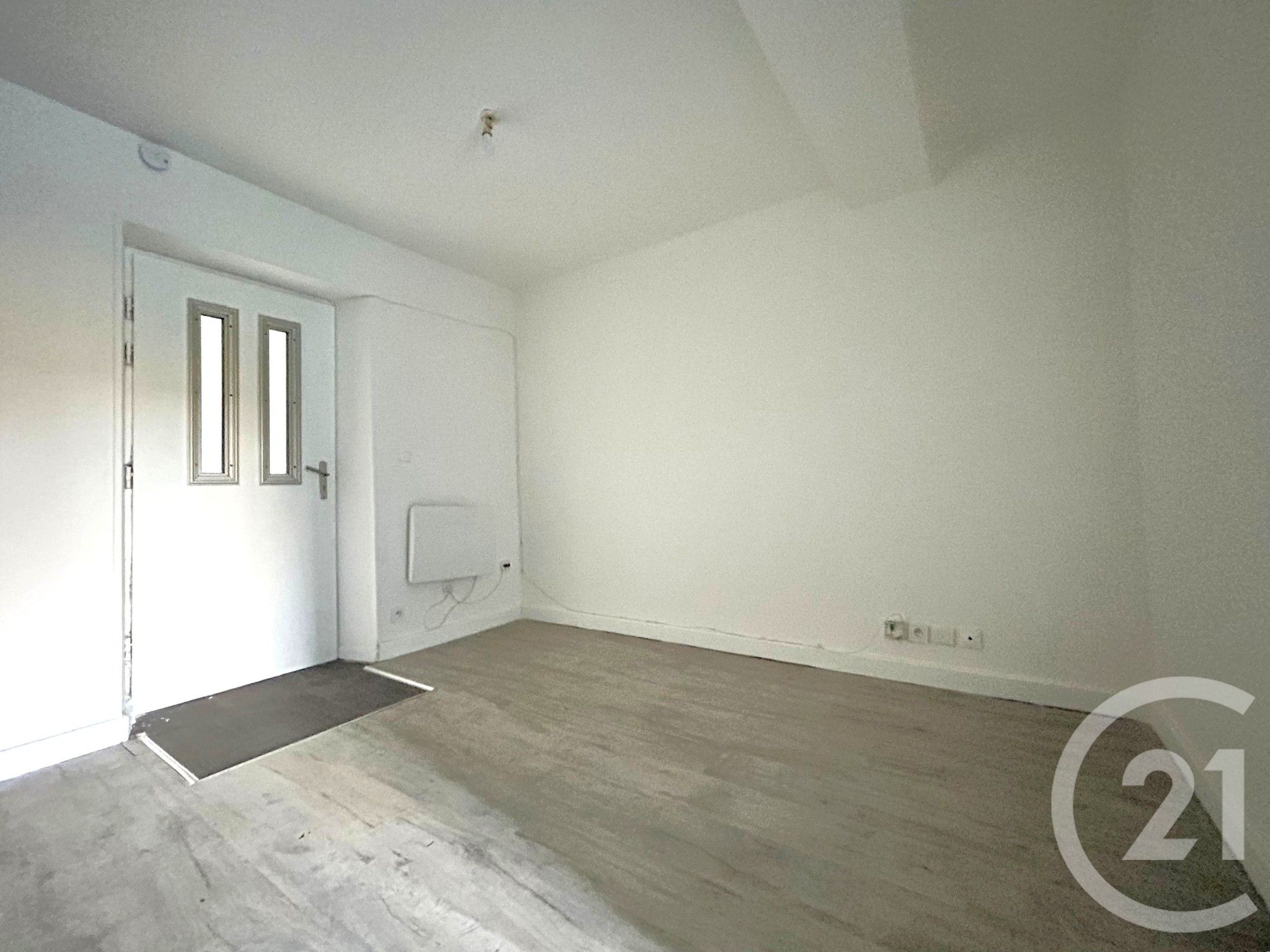 Appartement 26m² — Saclas