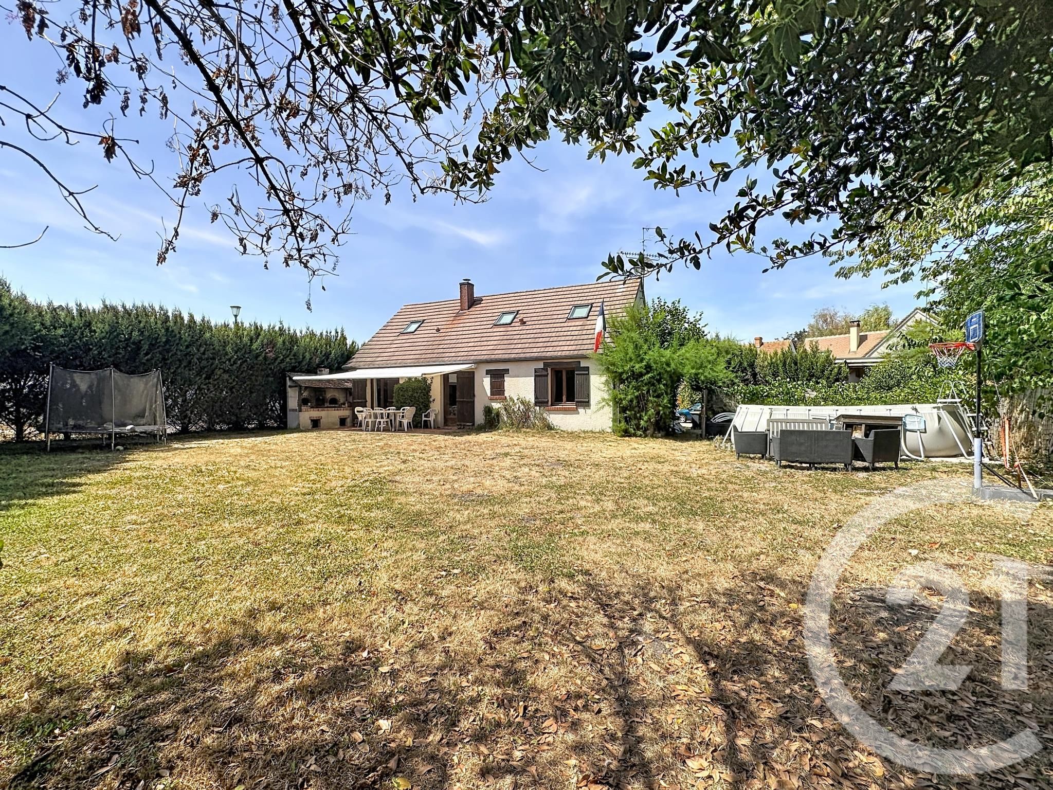 Maison 118m² — Jouy-le-Potier
