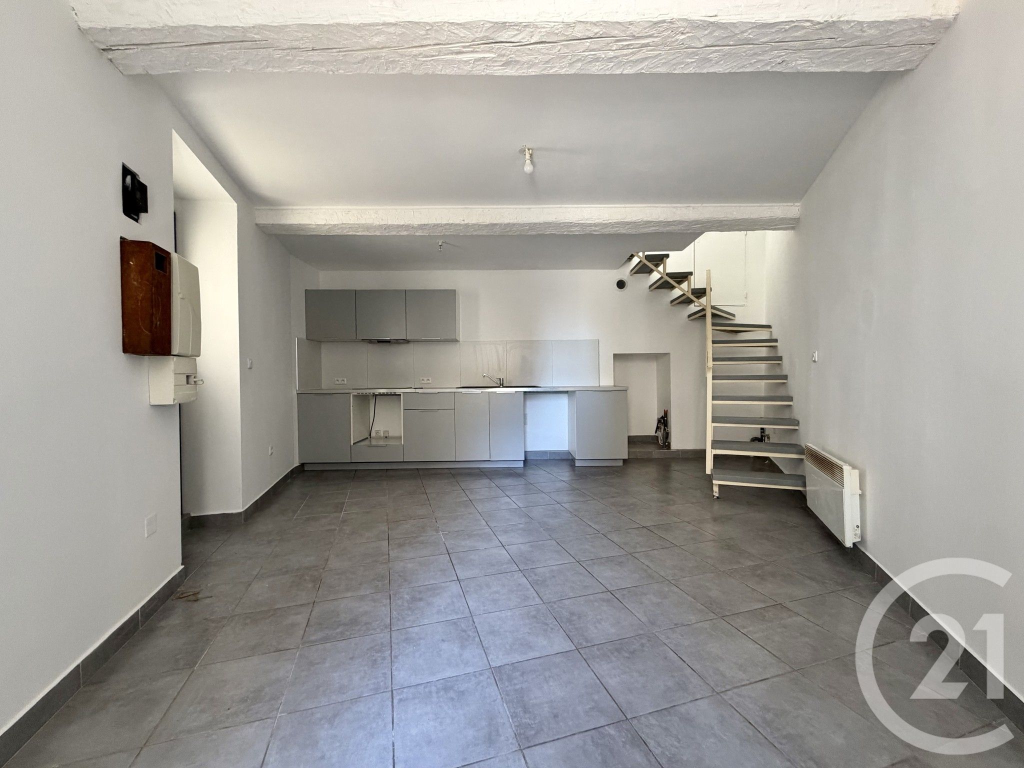 Maison 66m² — Vias