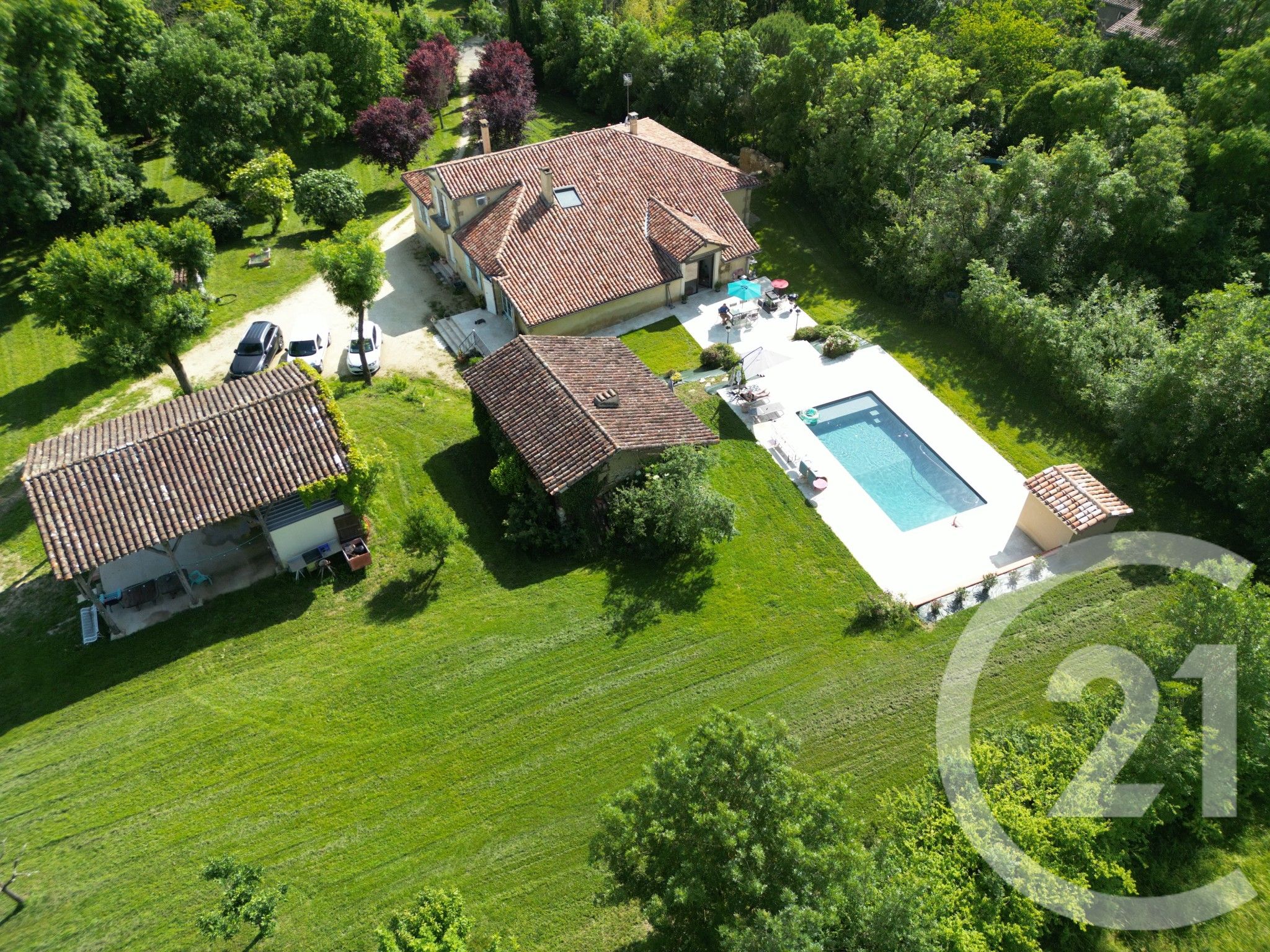 Maison 279m² — Céran