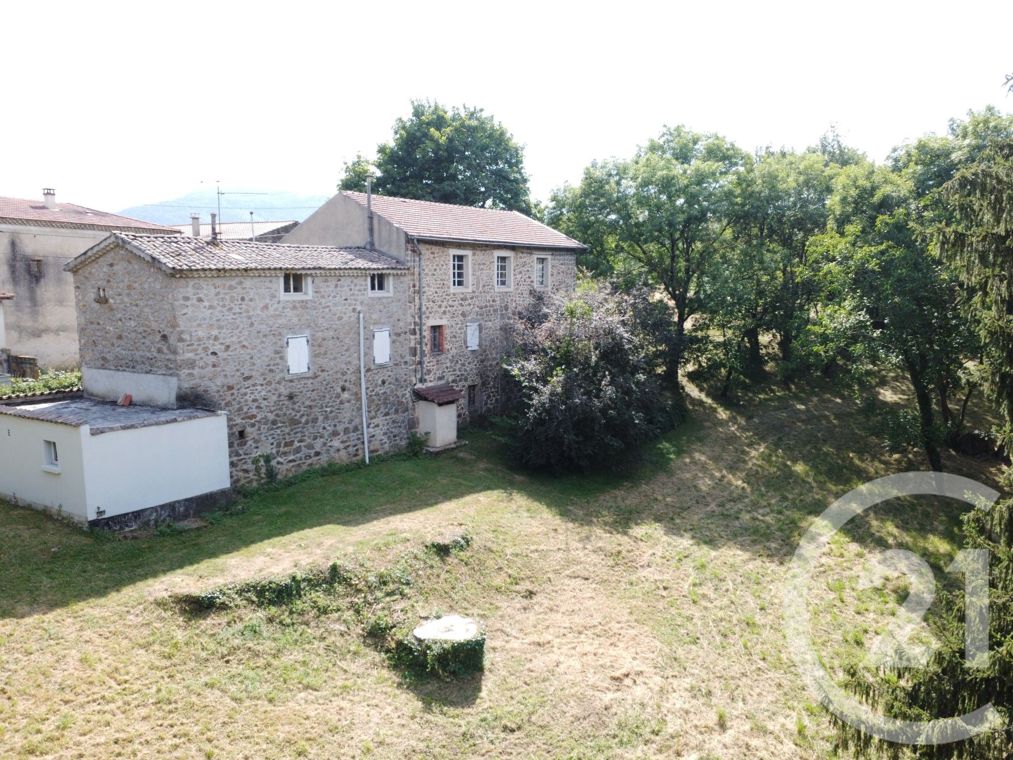 Maison 220m² — Saint-Jeure-d'Ay