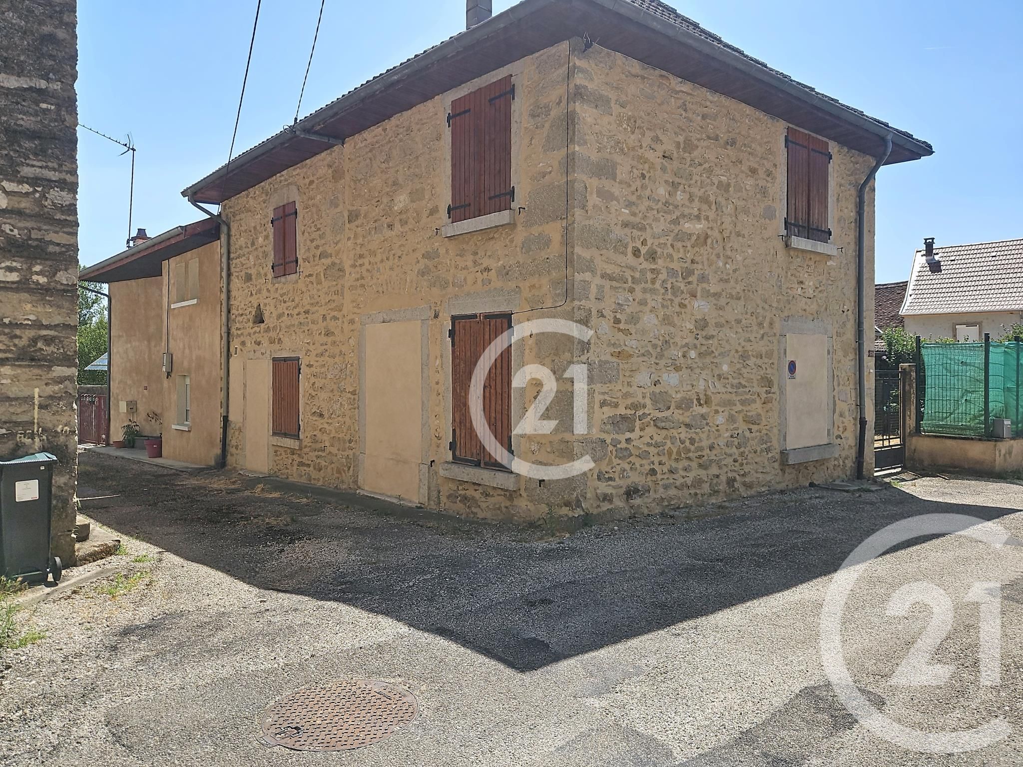Maison 78m² — Montagnieu