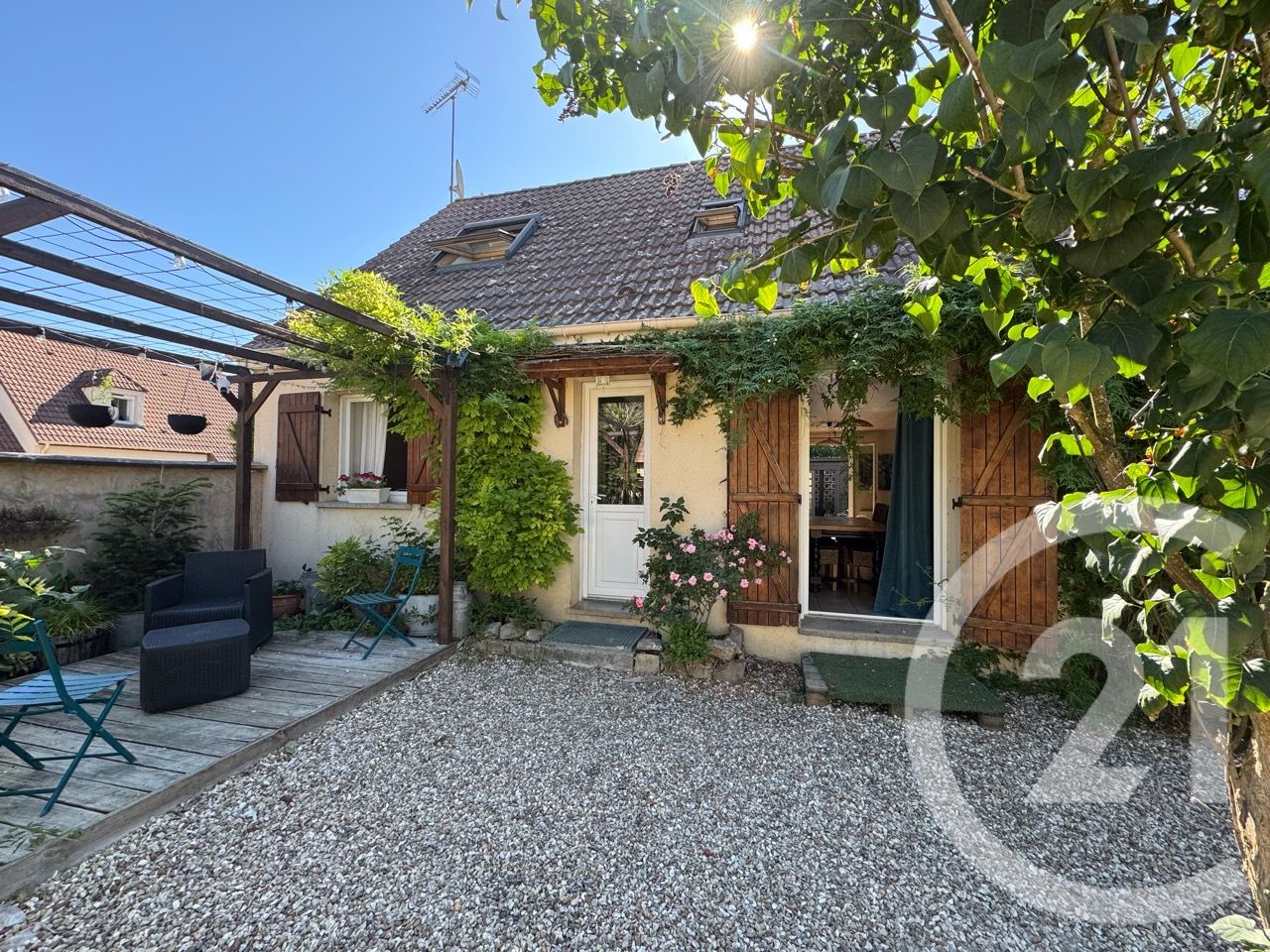 Maison 90m² — Oulins