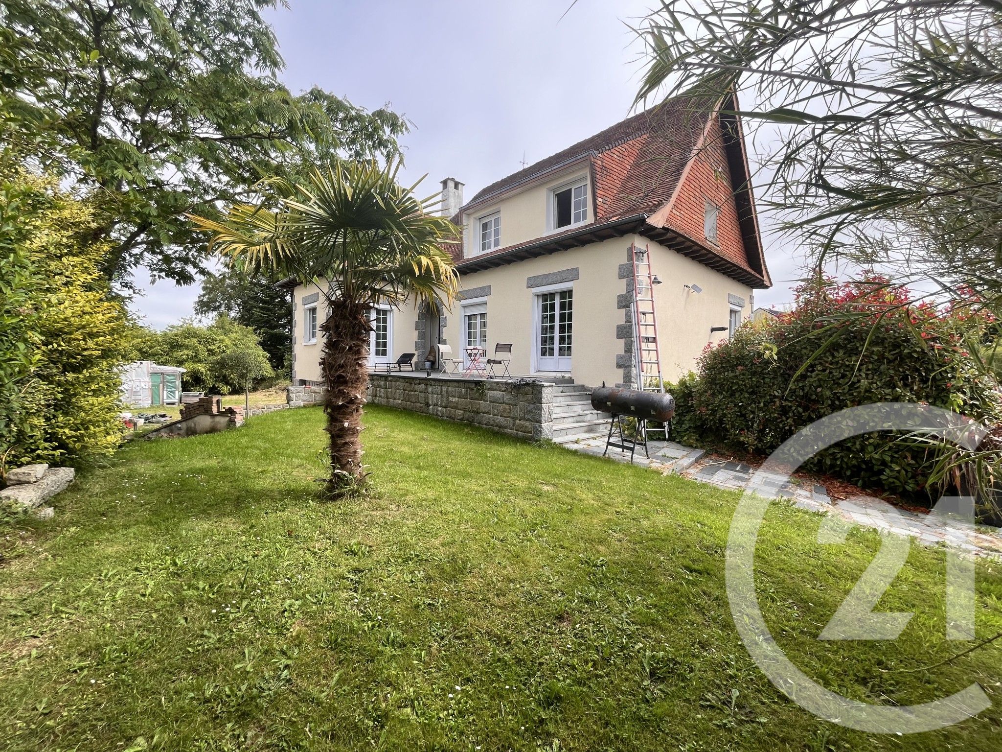 Maison 169m² — La Mézière