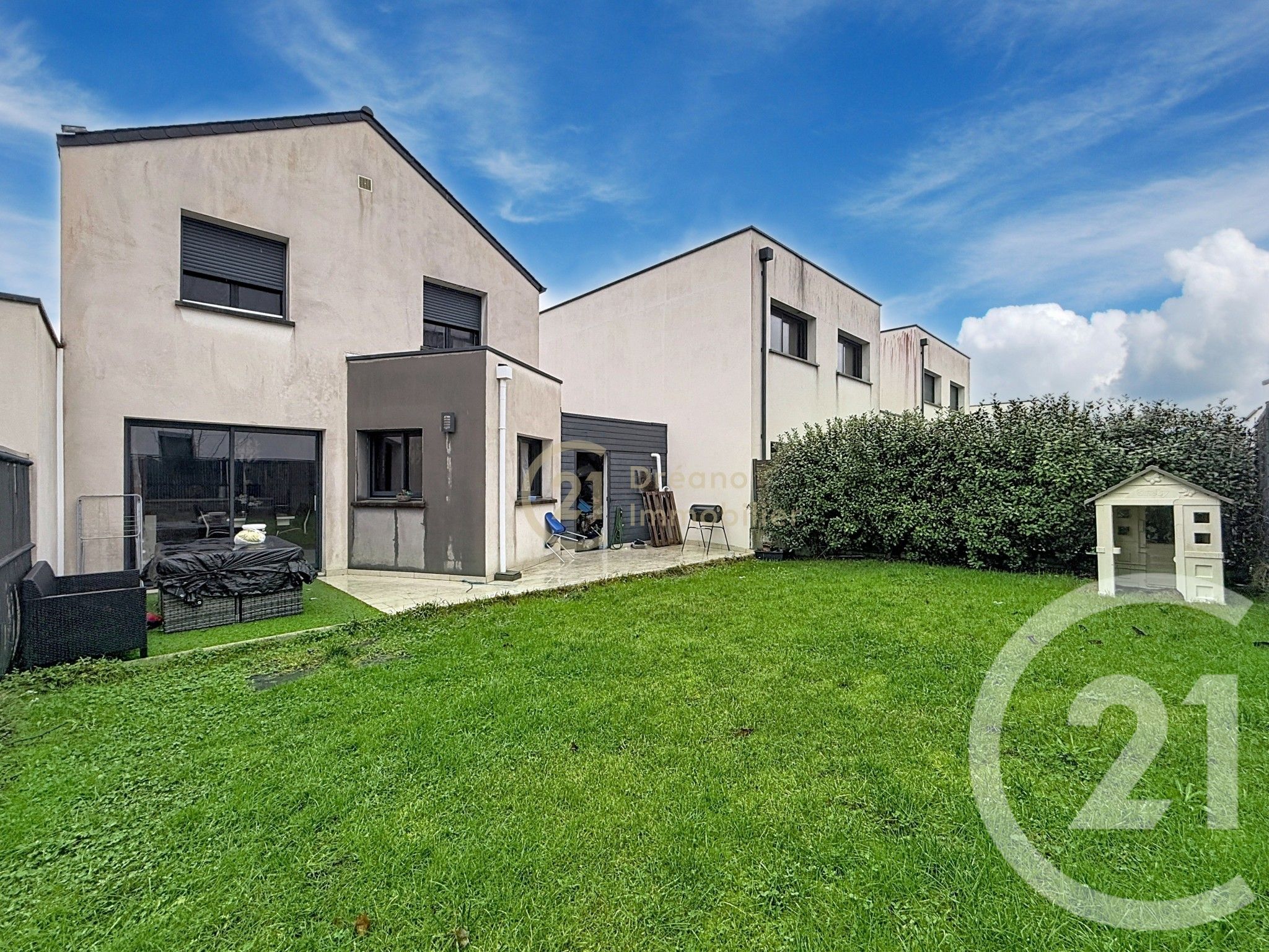 Maison 95m² — Orgères