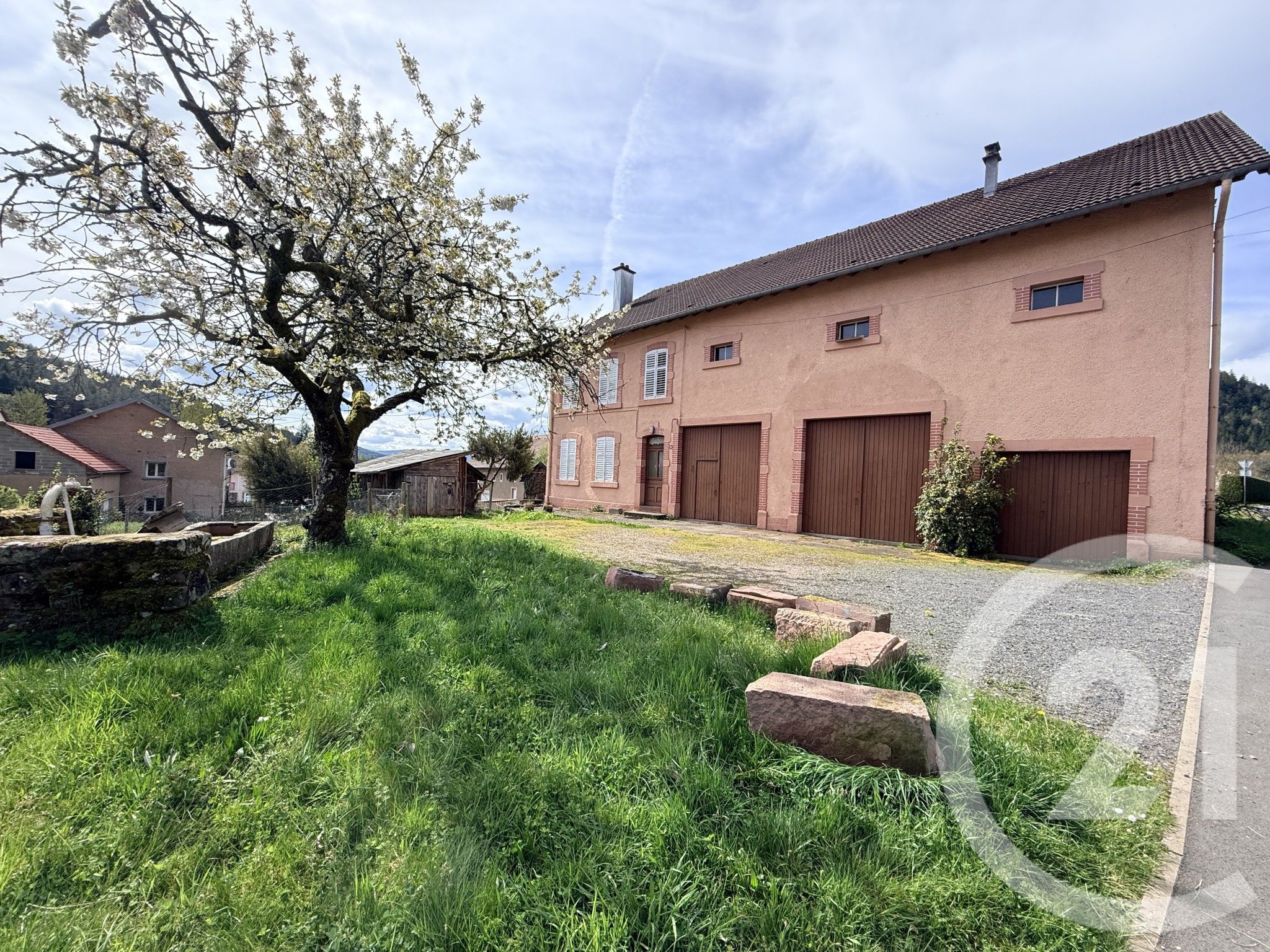 Maison 140m² — Taintrux