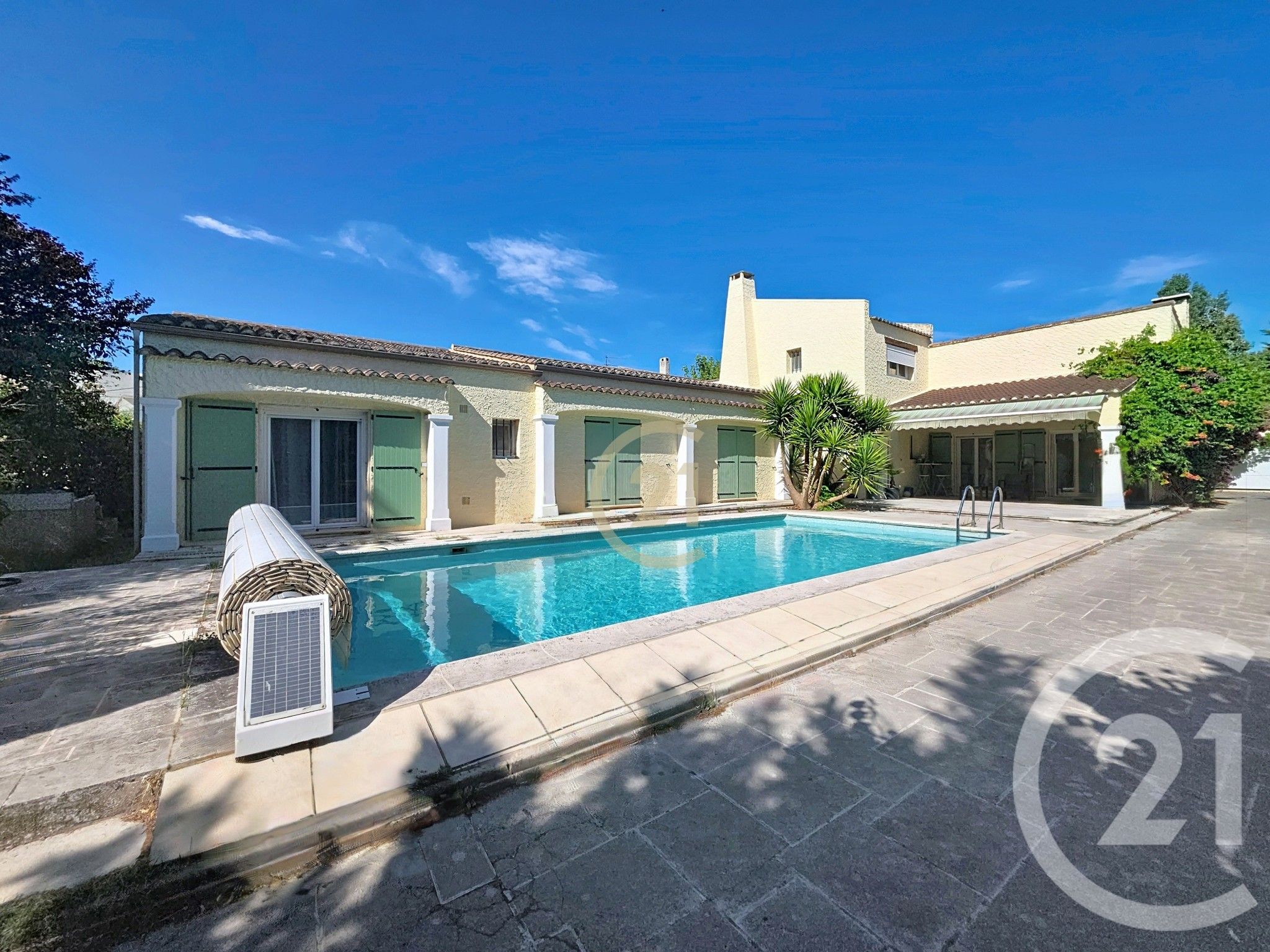 Maison 290m² — Istres