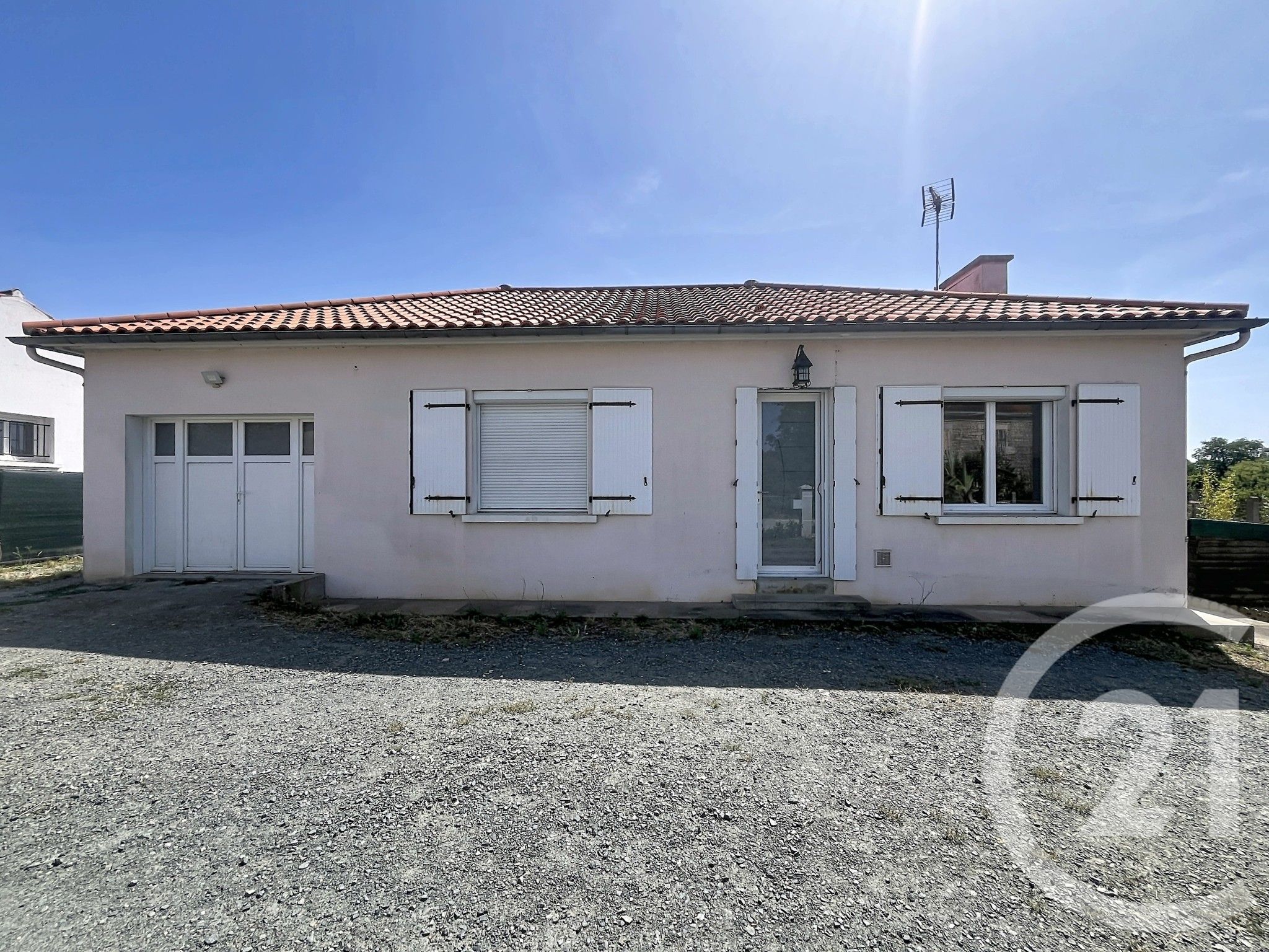 Maison 74m² — Nalliers