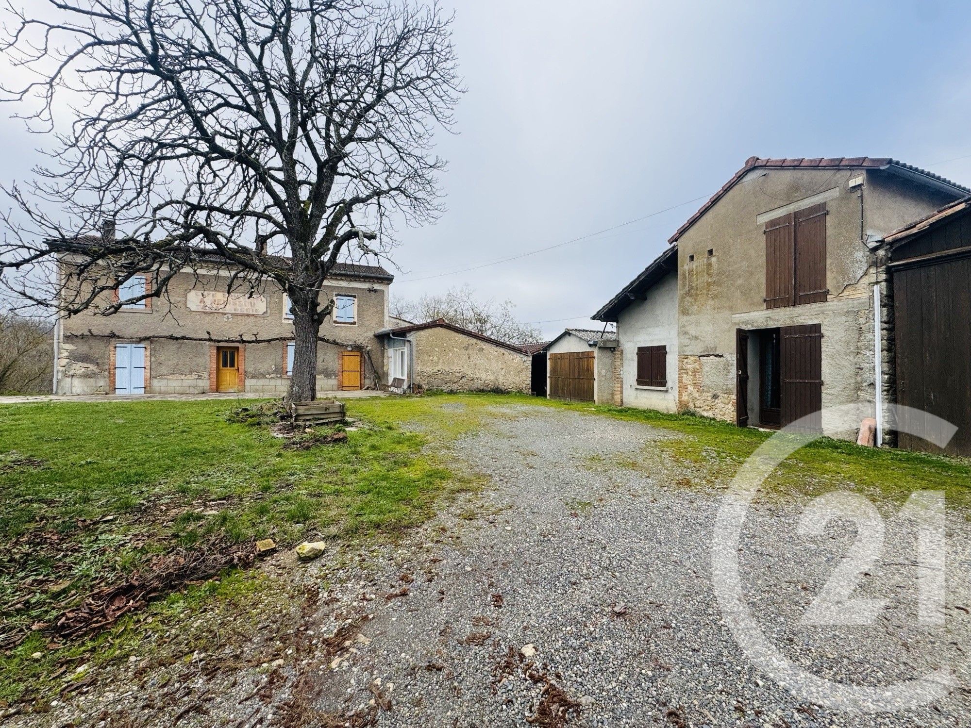 Maison 175m² — Saint-Julien-du-Puy