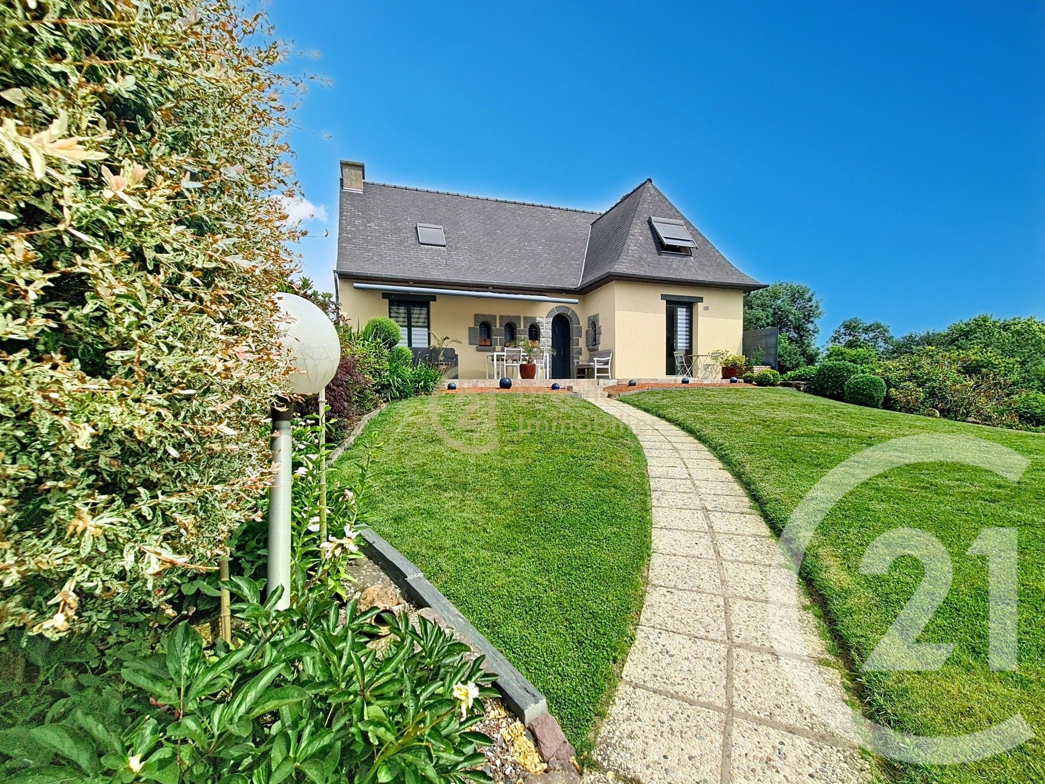 Maison 158m² — Hédé-Bazouges
