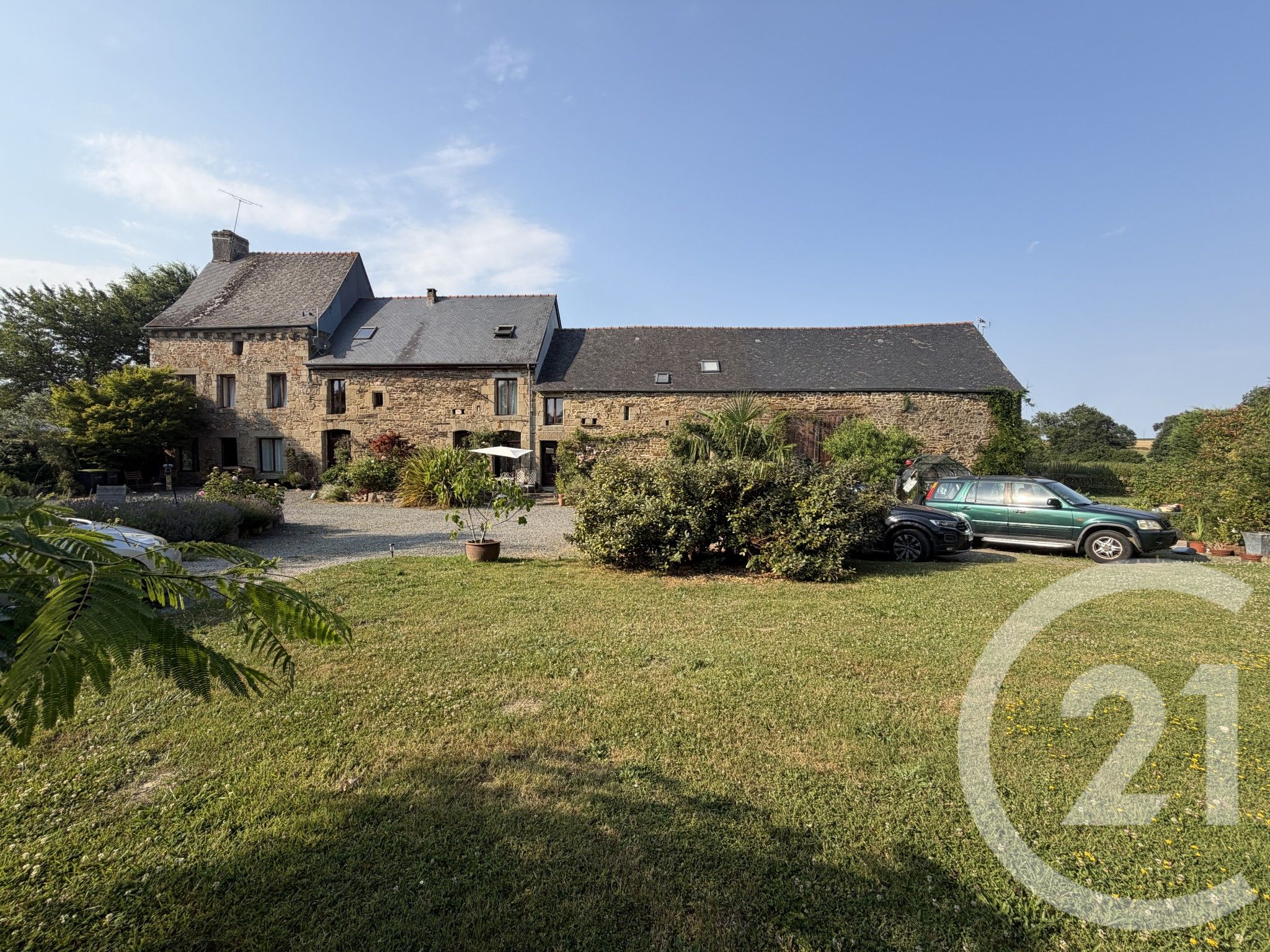 Maison 355m² — Bazouges-la-Pérouse
