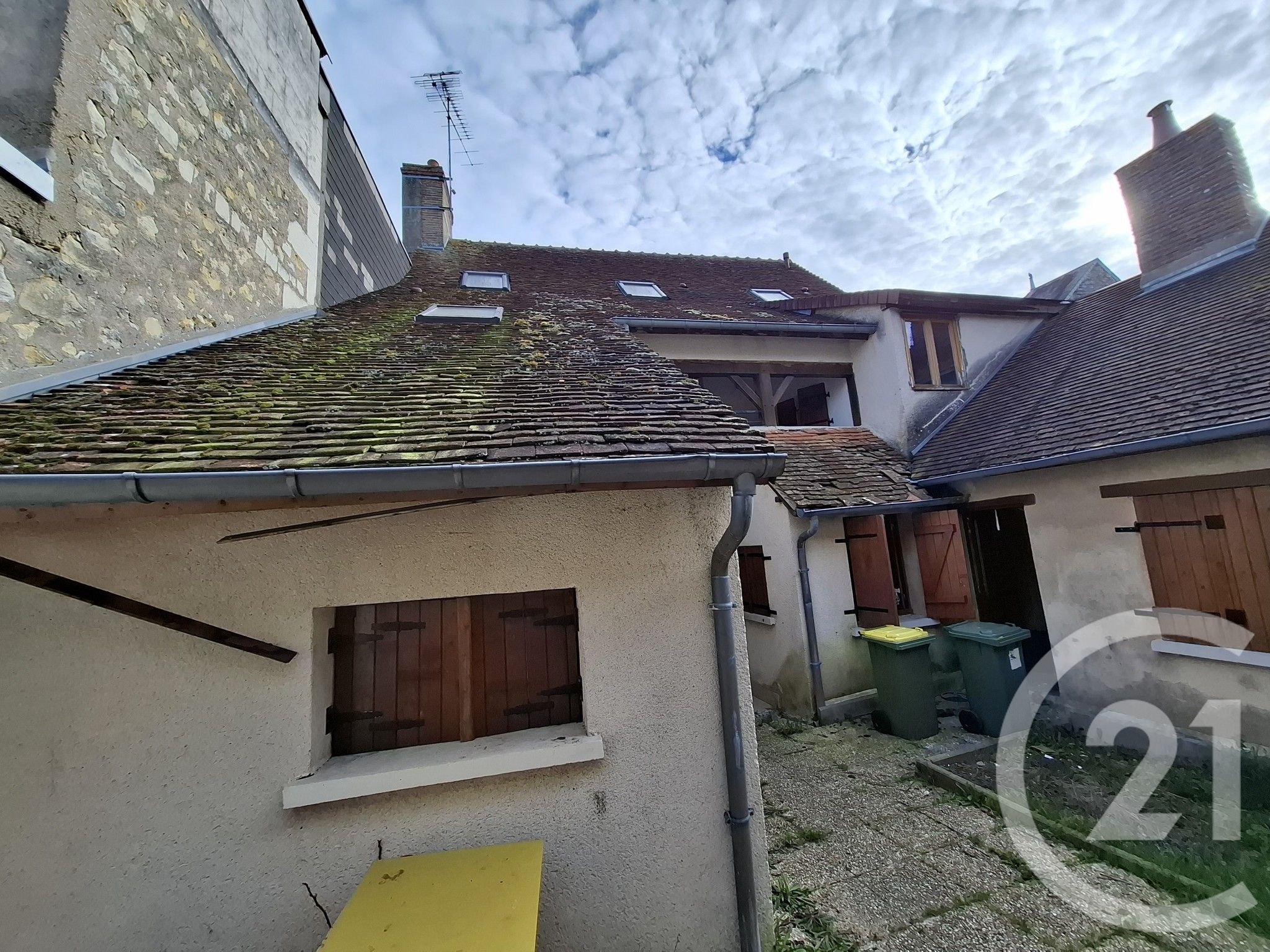 Immeuble 268m² — Valençay