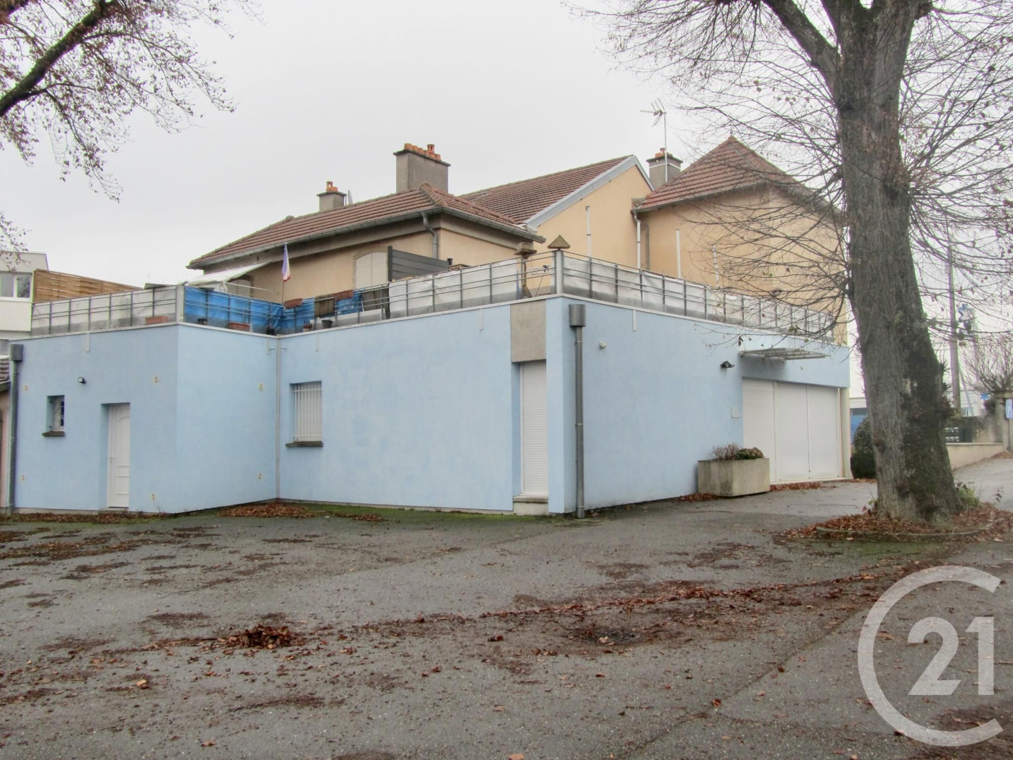 Immeuble 440m² — Mirecourt