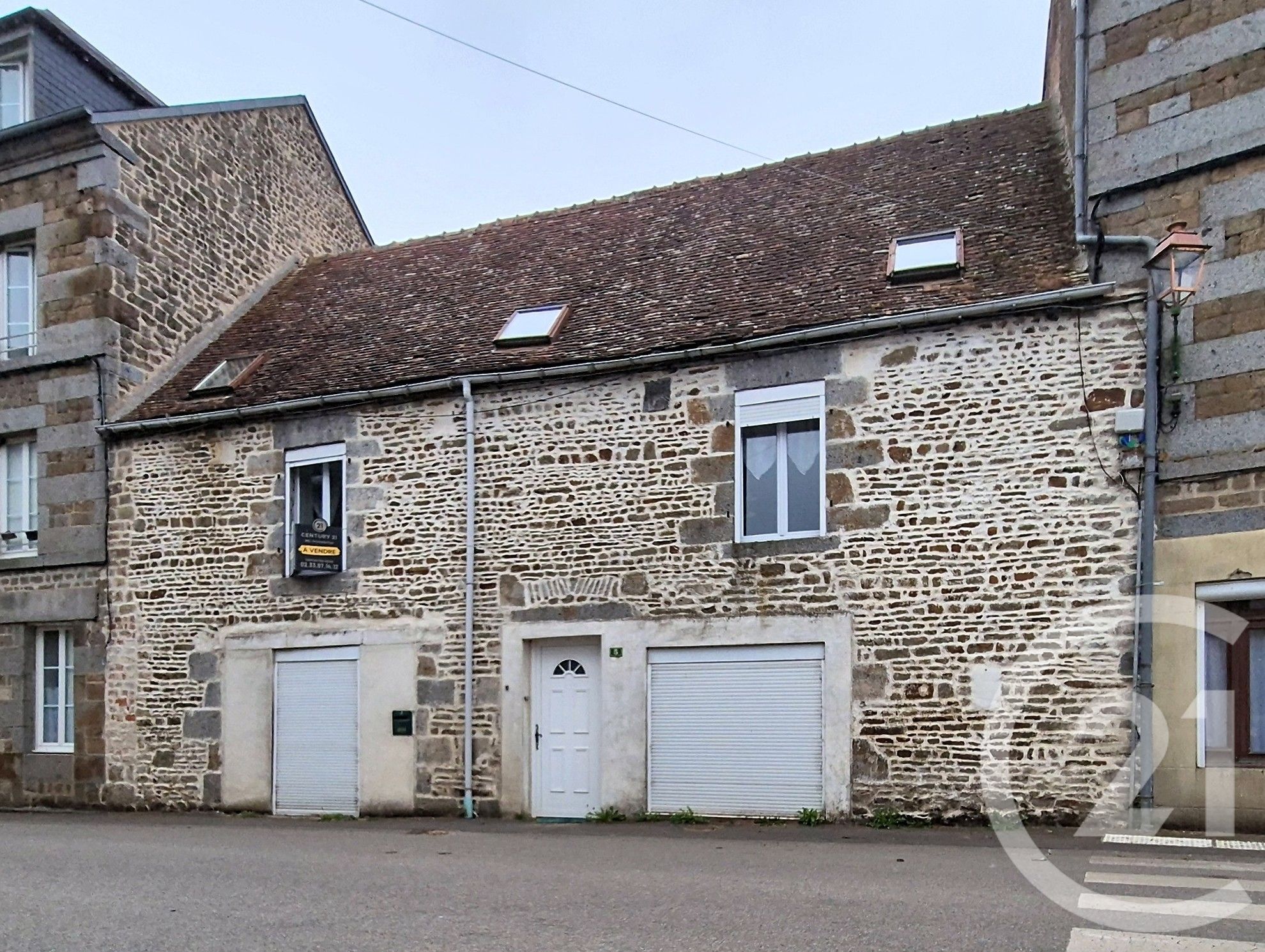 Maison 187m² — Lougé-sur-Maire