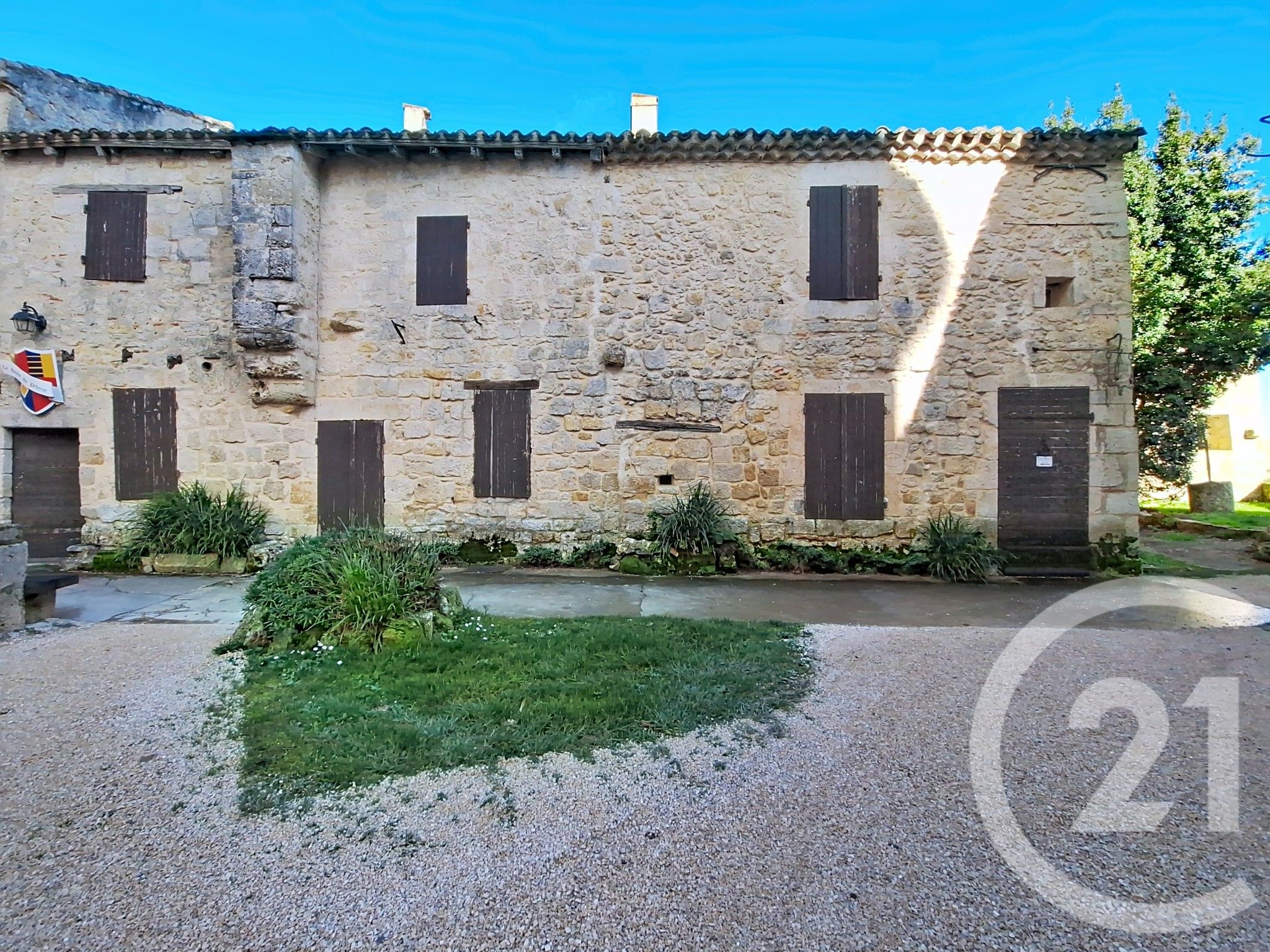 Maison 250m² — Larressingle