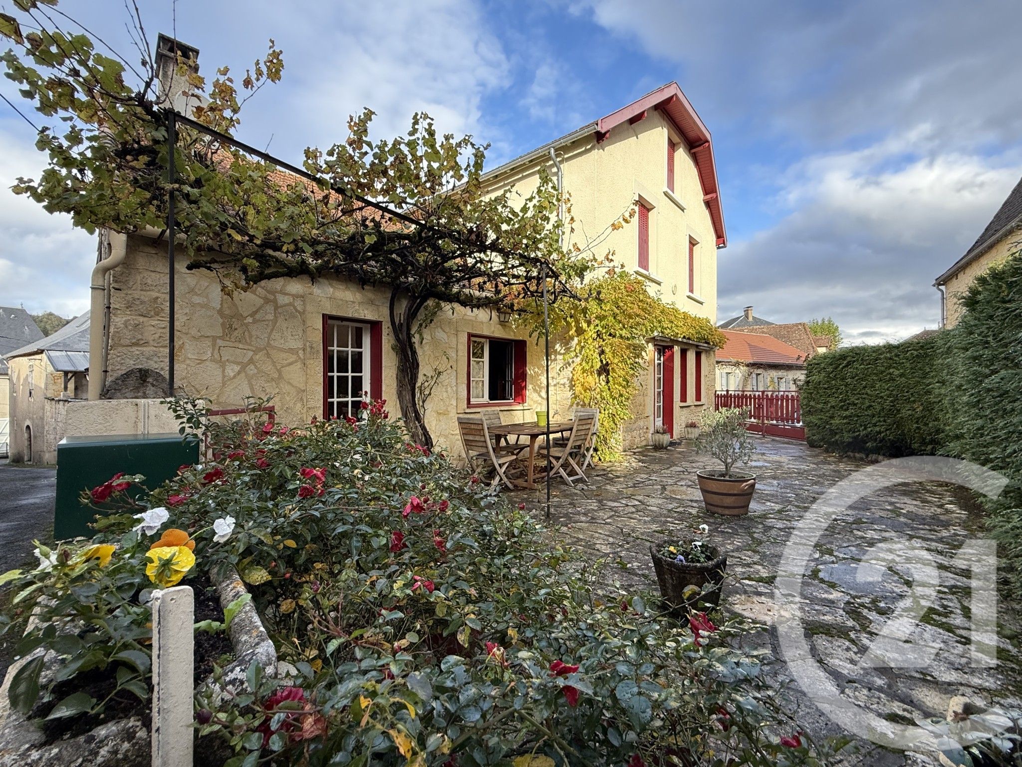 Maison 132m² — Saint-Germain-du-Bel-Air