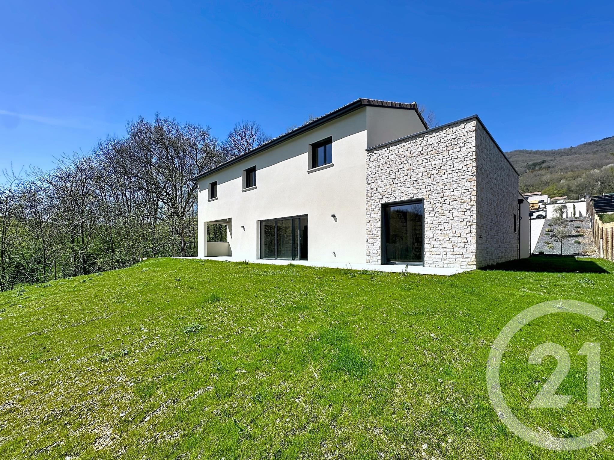 Maison 228m² — Crampagna