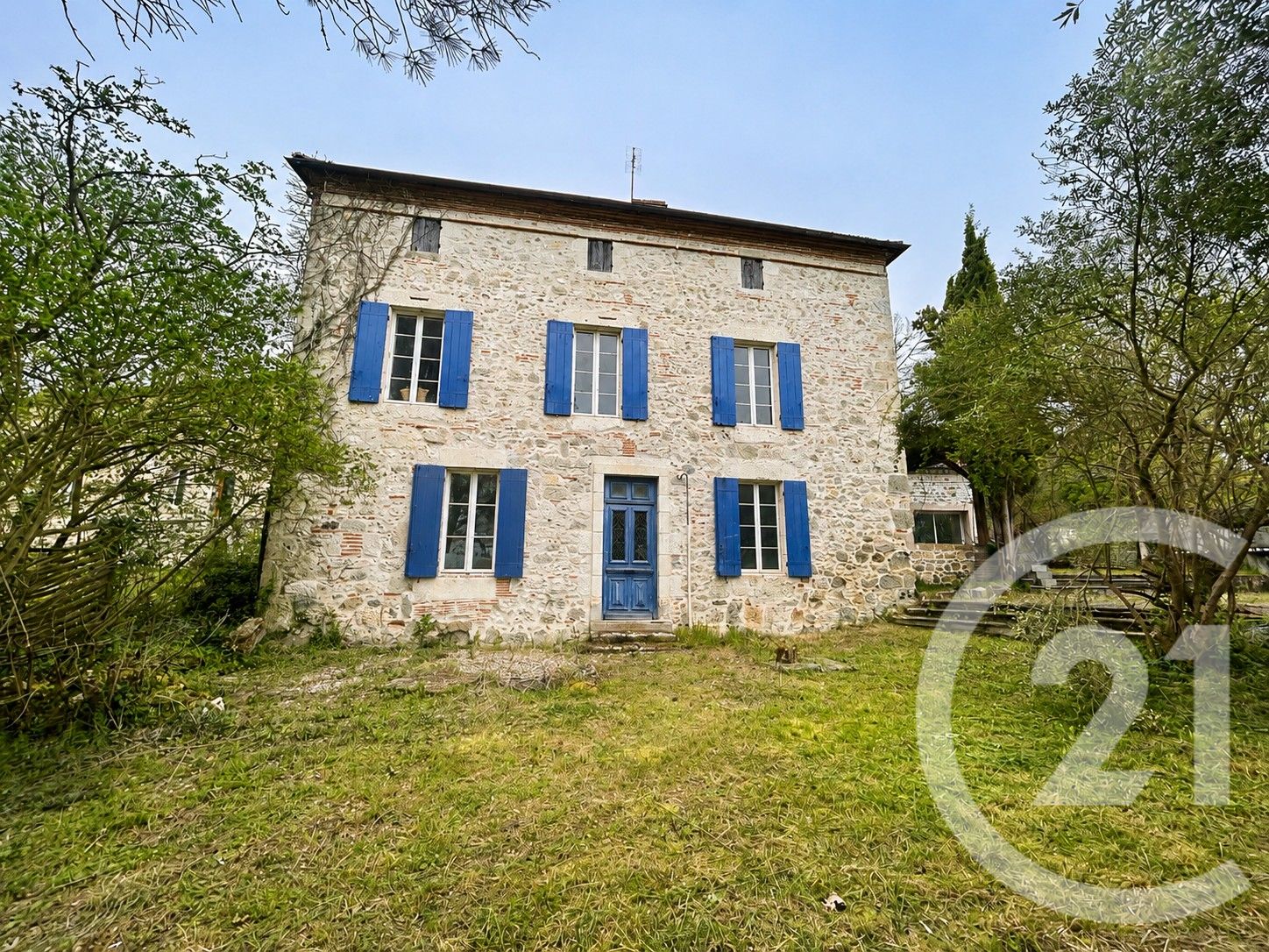 Maison 230m² — Saint-Hilaire-de-Lusignan