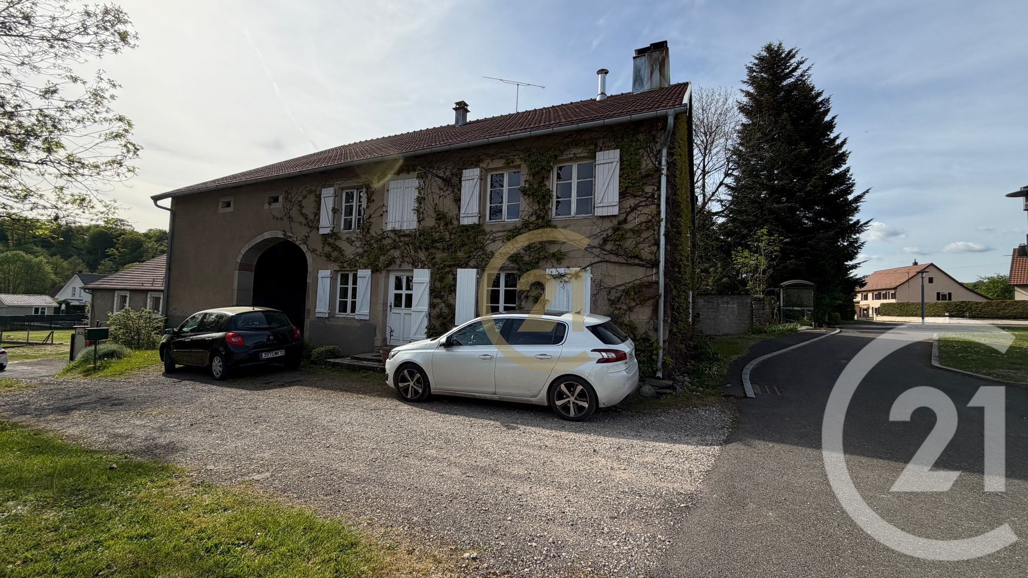 Maison 196m² — Plancher-Bas