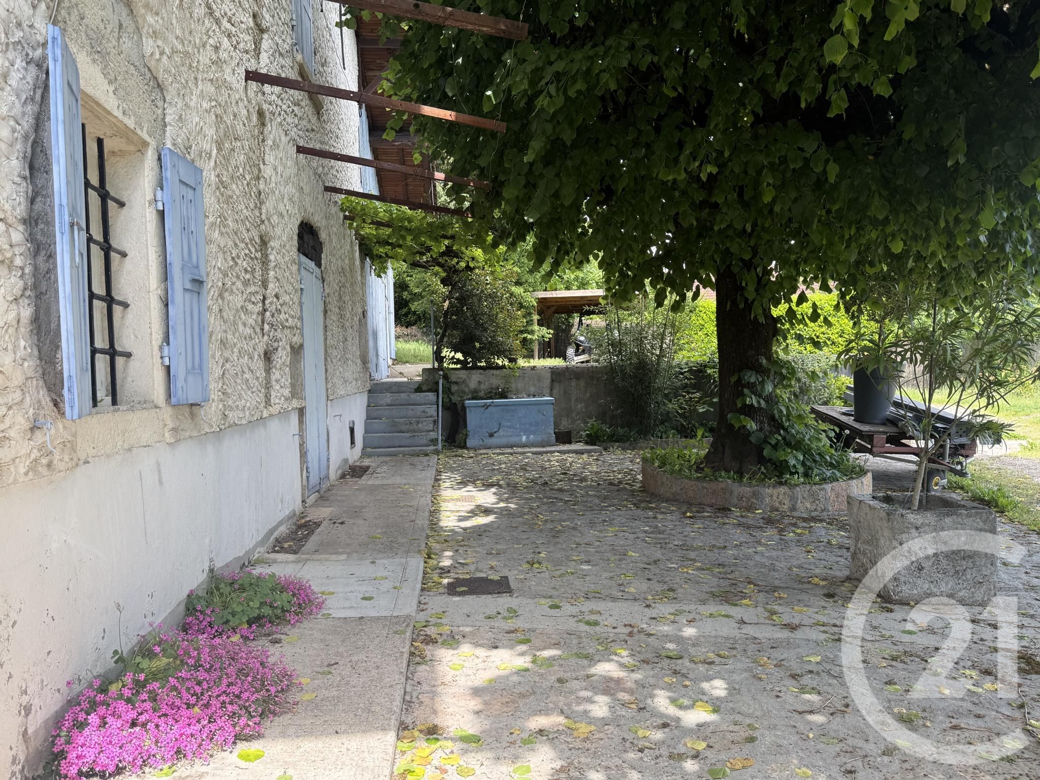 Maison 176m² — Biviers