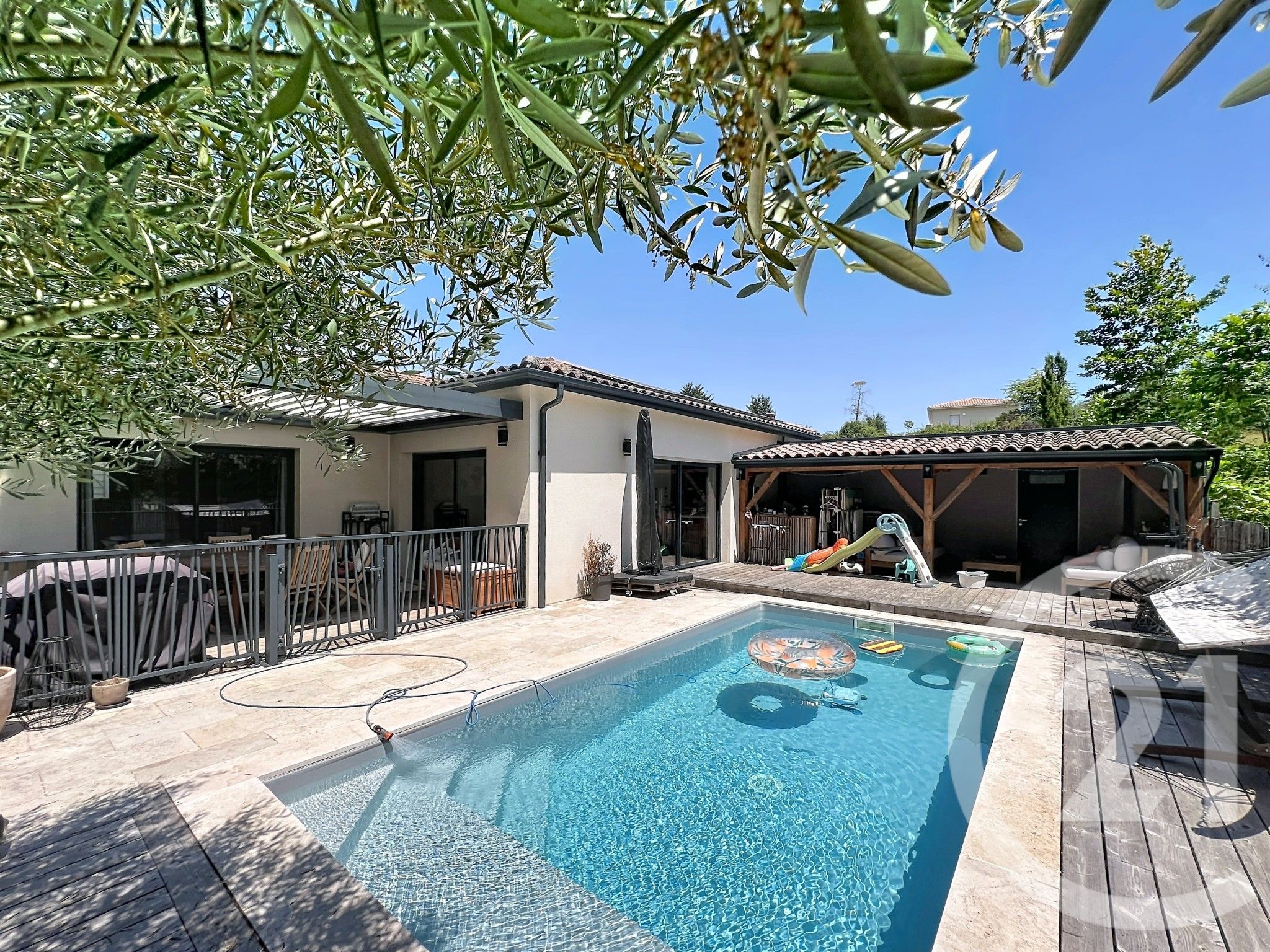 Maison 106m² — Pavie