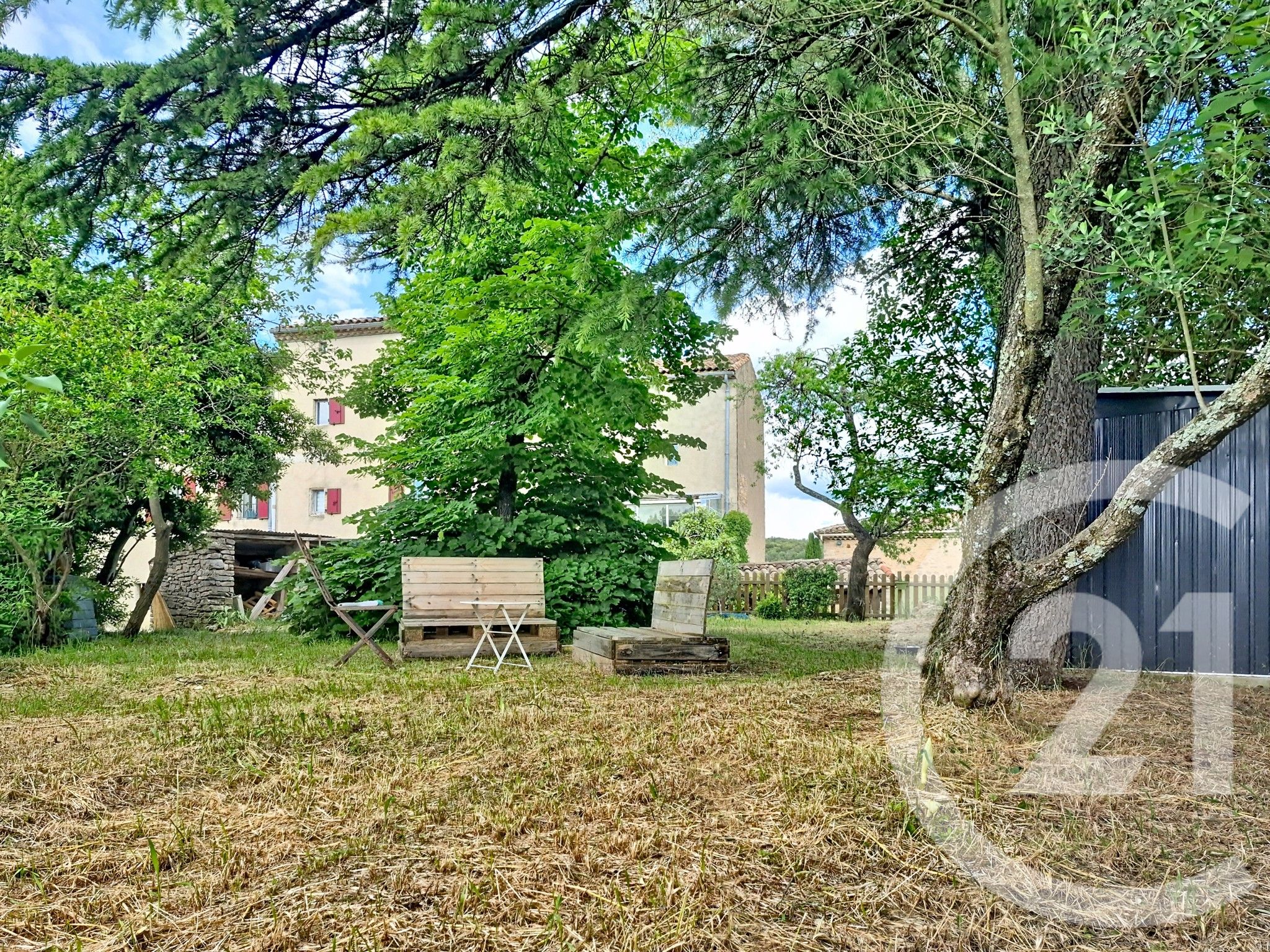 Maison 158m² — Saint-Julien-les-Rosiers