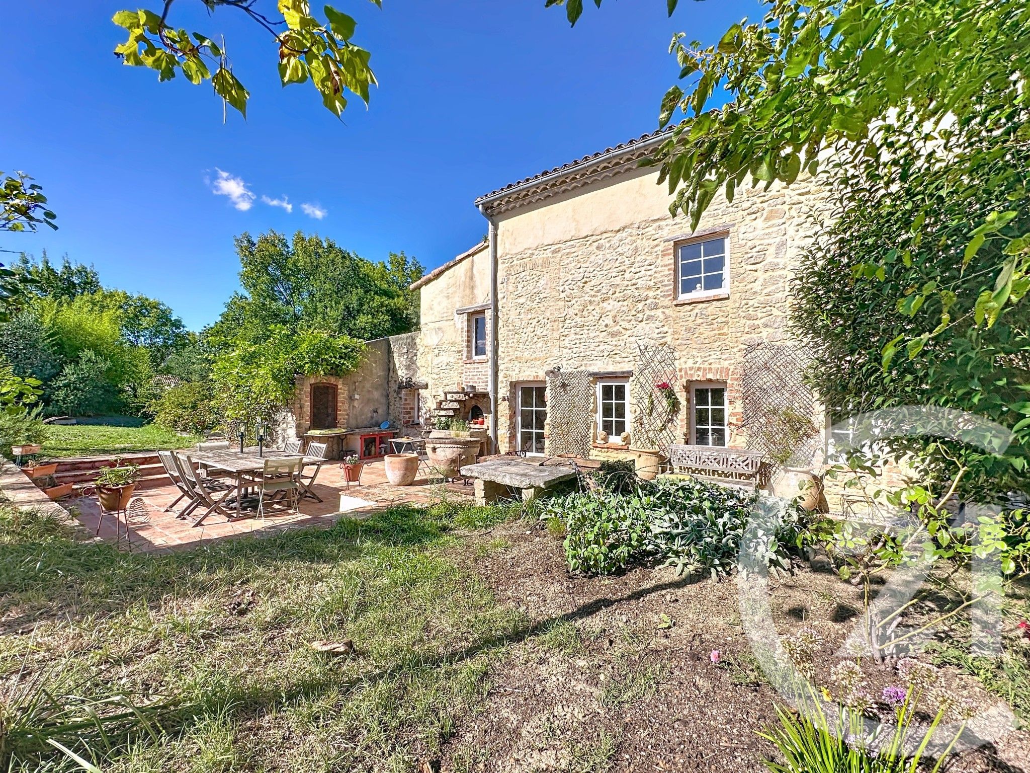 Maison 255m² — Bagard