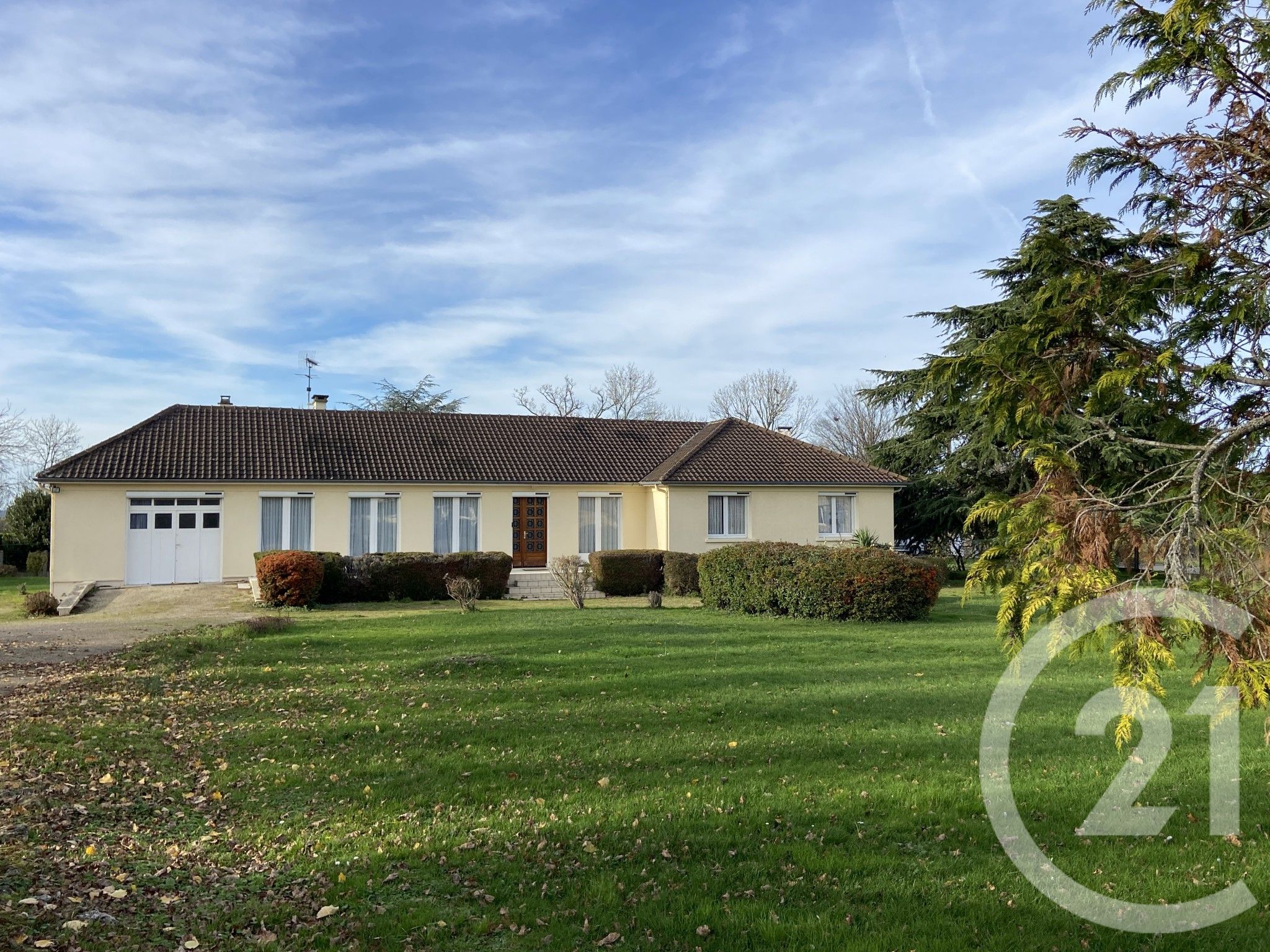 Maison 145m² — La Guerche-sur-l'Aubois