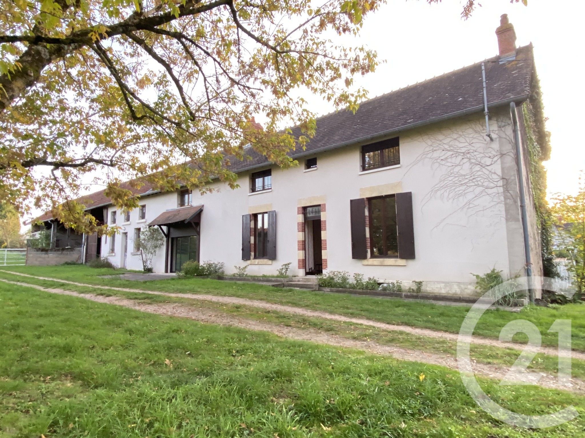 Maison 227m² — Sermoise-sur-Loire