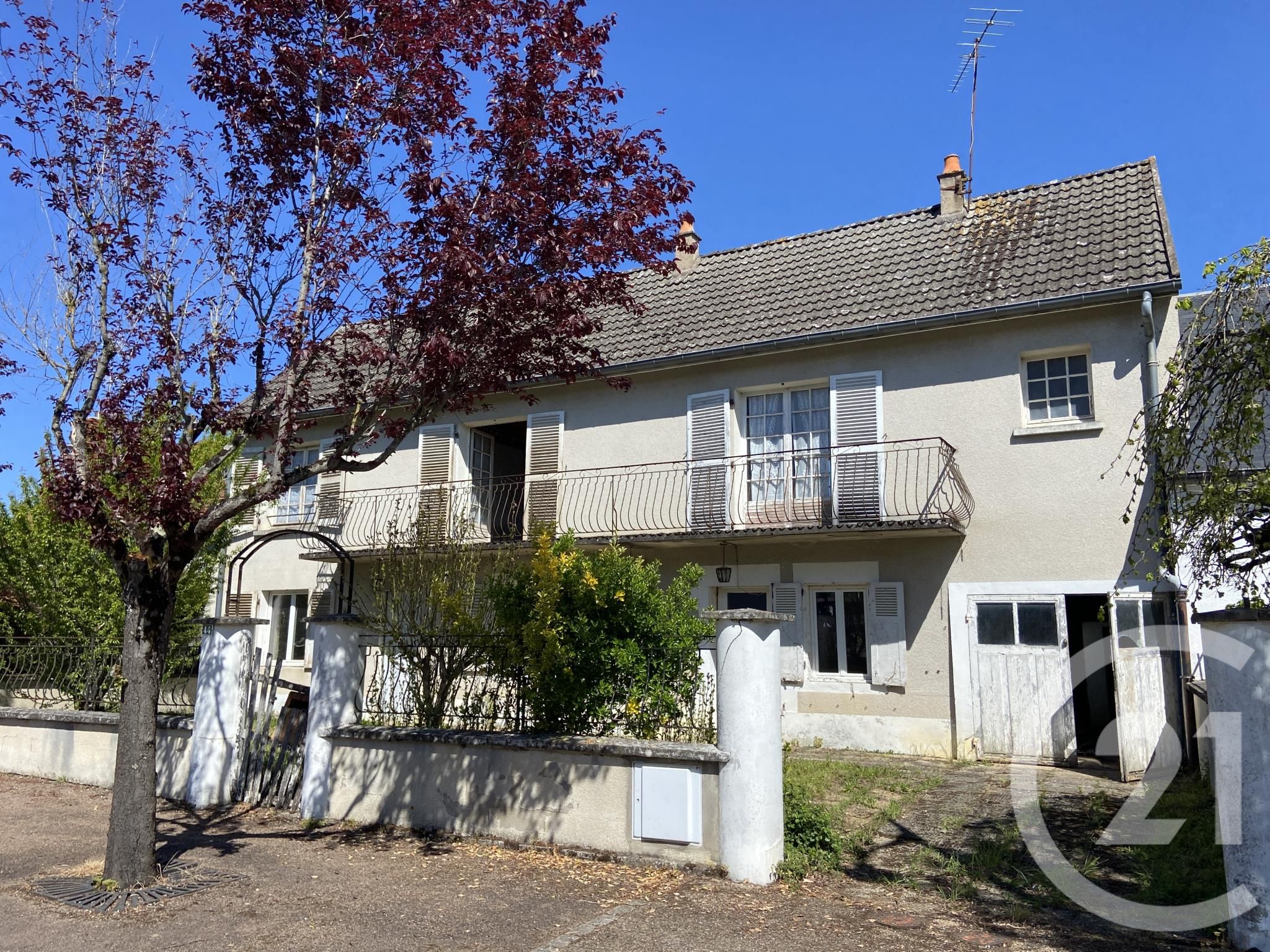 Maison 148m² — Saint-Parize-le-Châtel