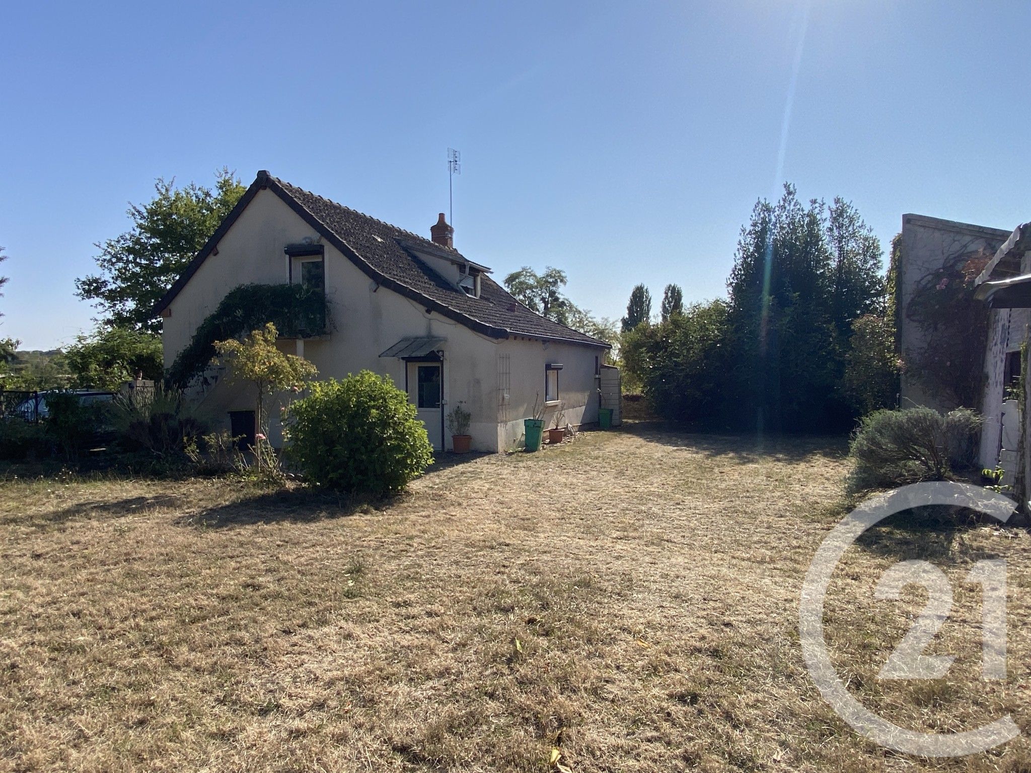 Maison 105m² — Bessais-le-Fromental
