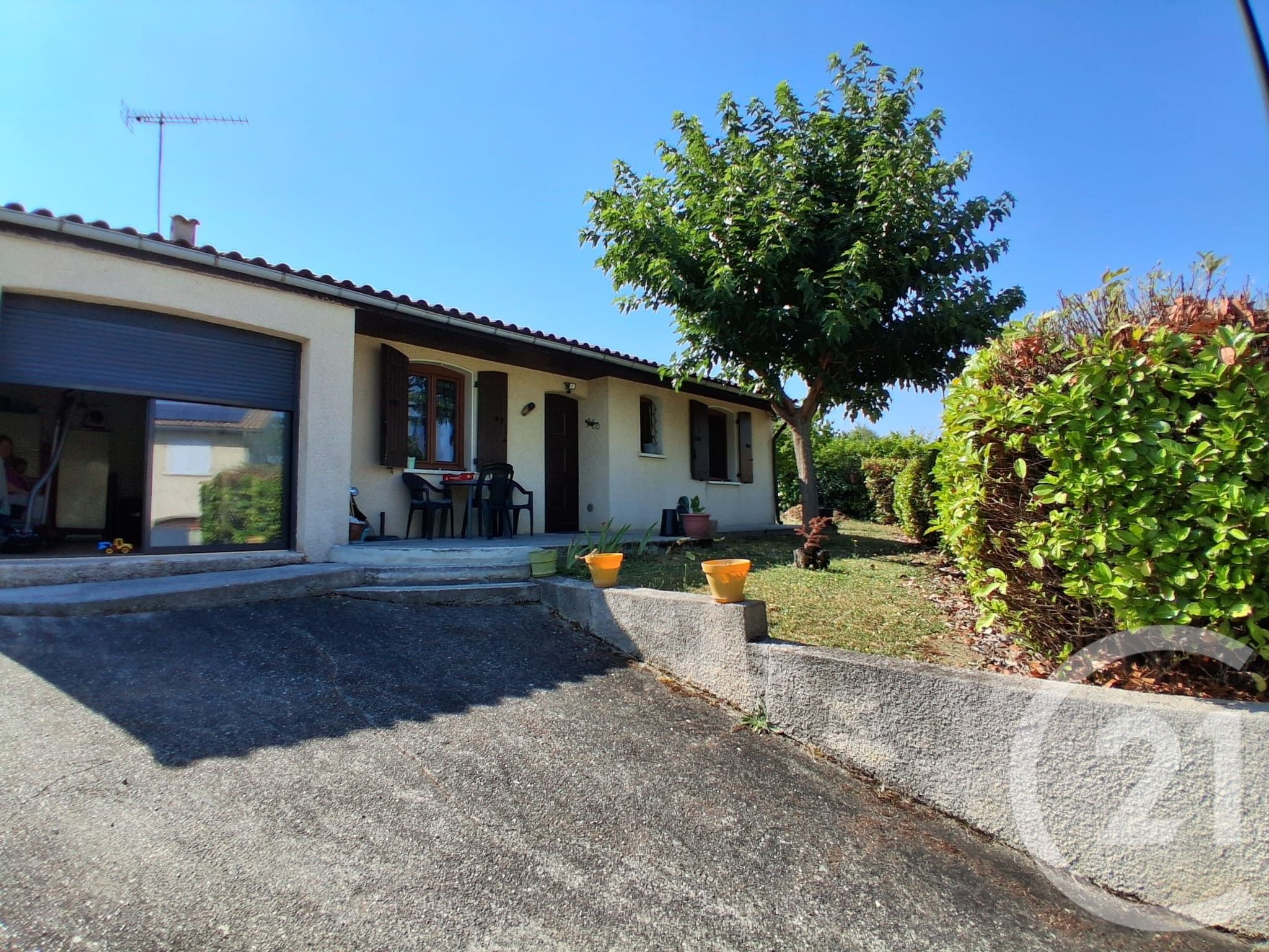 Maison 81m² — Gratentour
