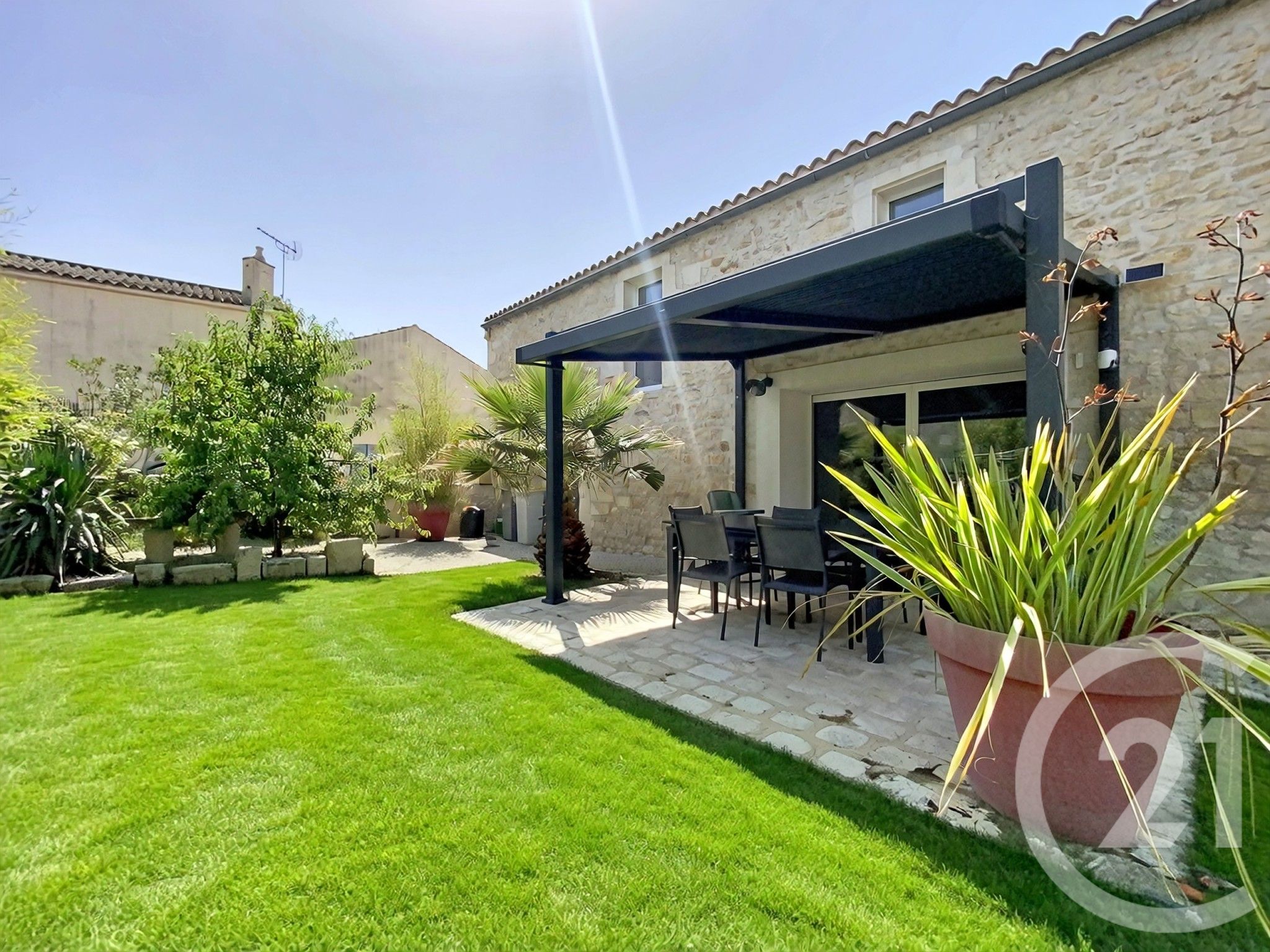 Maison 205m² — Échillais