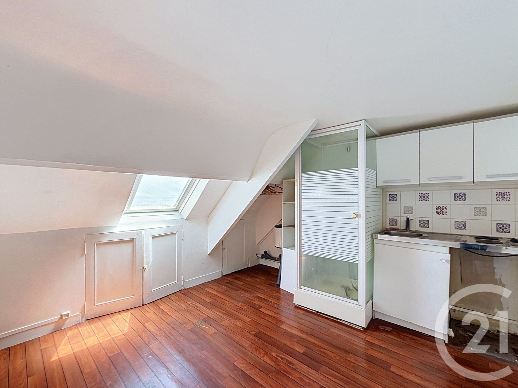 Flat 1 pièces 8m² Rennes